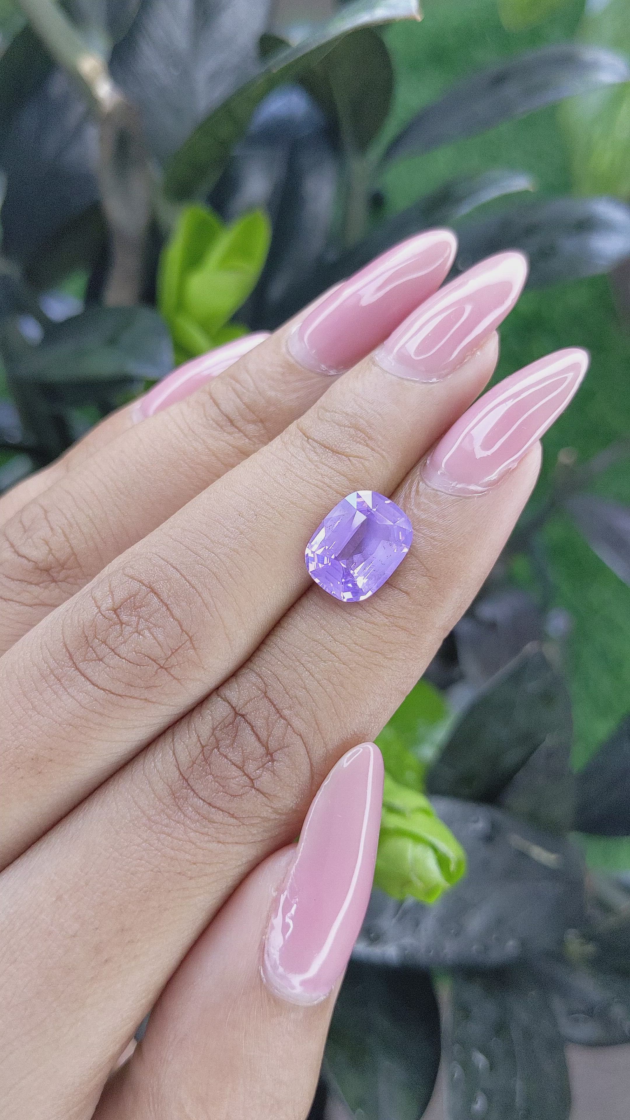 4.01 Ct. Purple Sapphire from Ceylon (Sri Lanka) Size Video