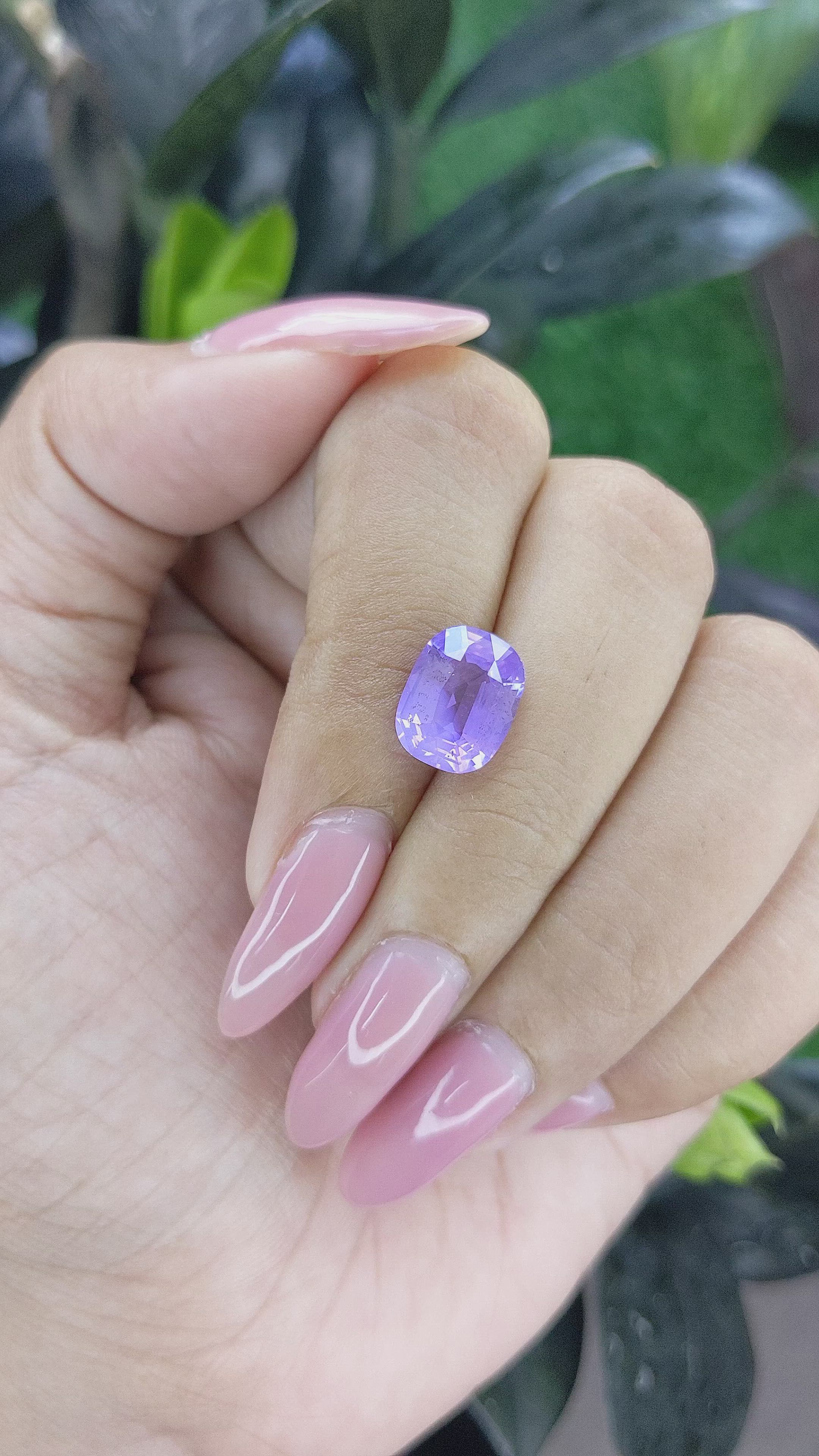 4.01 Ct. Purple Sapphire from Ceylon (Sri Lanka) Size Video