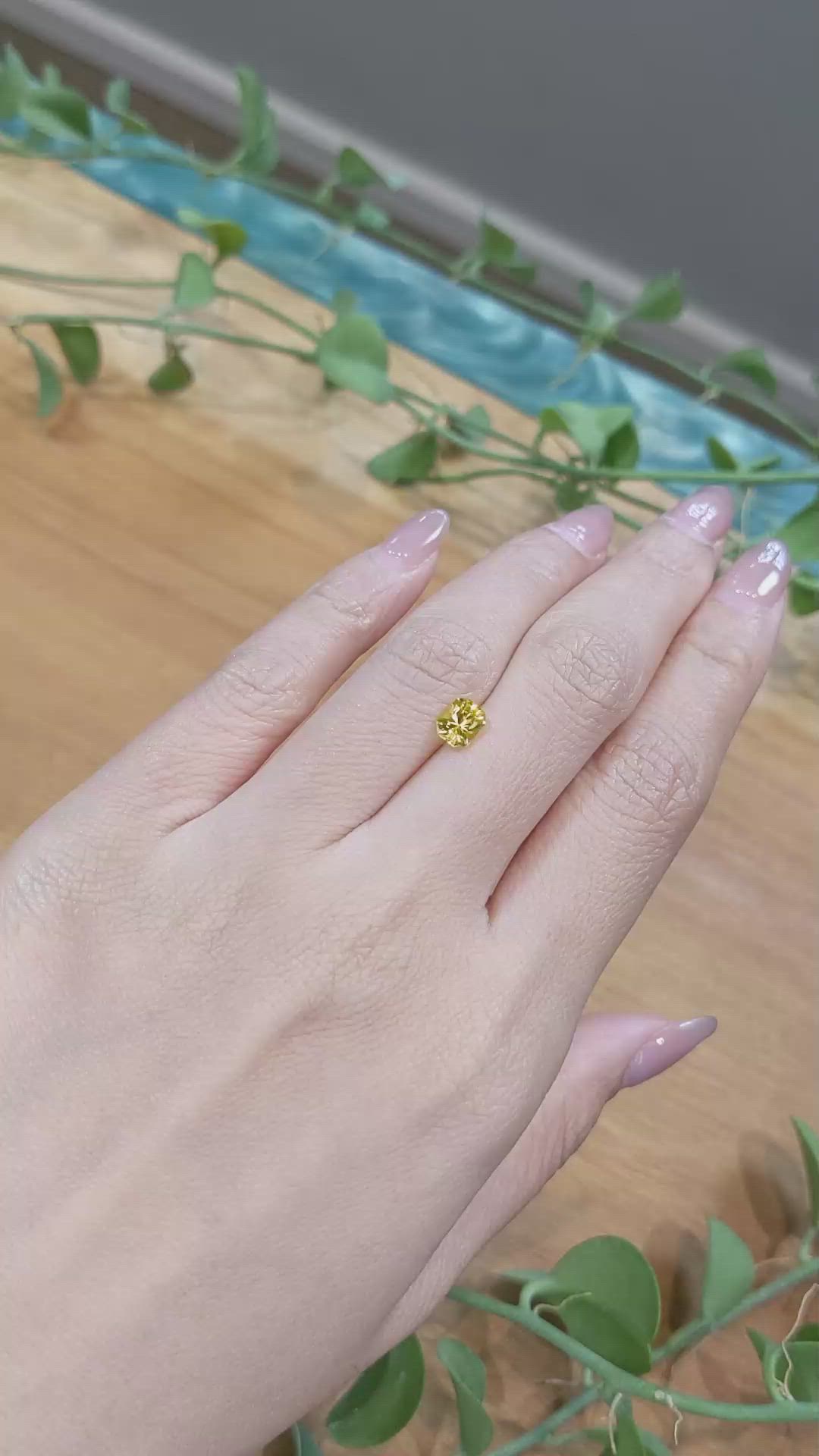 0.96 Ct. Yellow Sapphire from Ceylon (Sri Lanka) Size Video