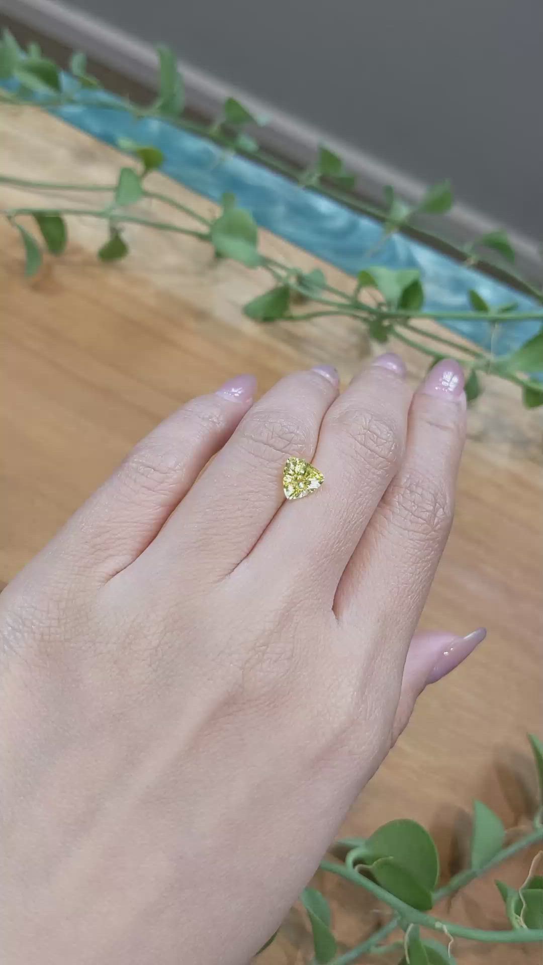 1.50 Ct. Yellow Sapphire from Ceylon (Sri Lanka) Size Video