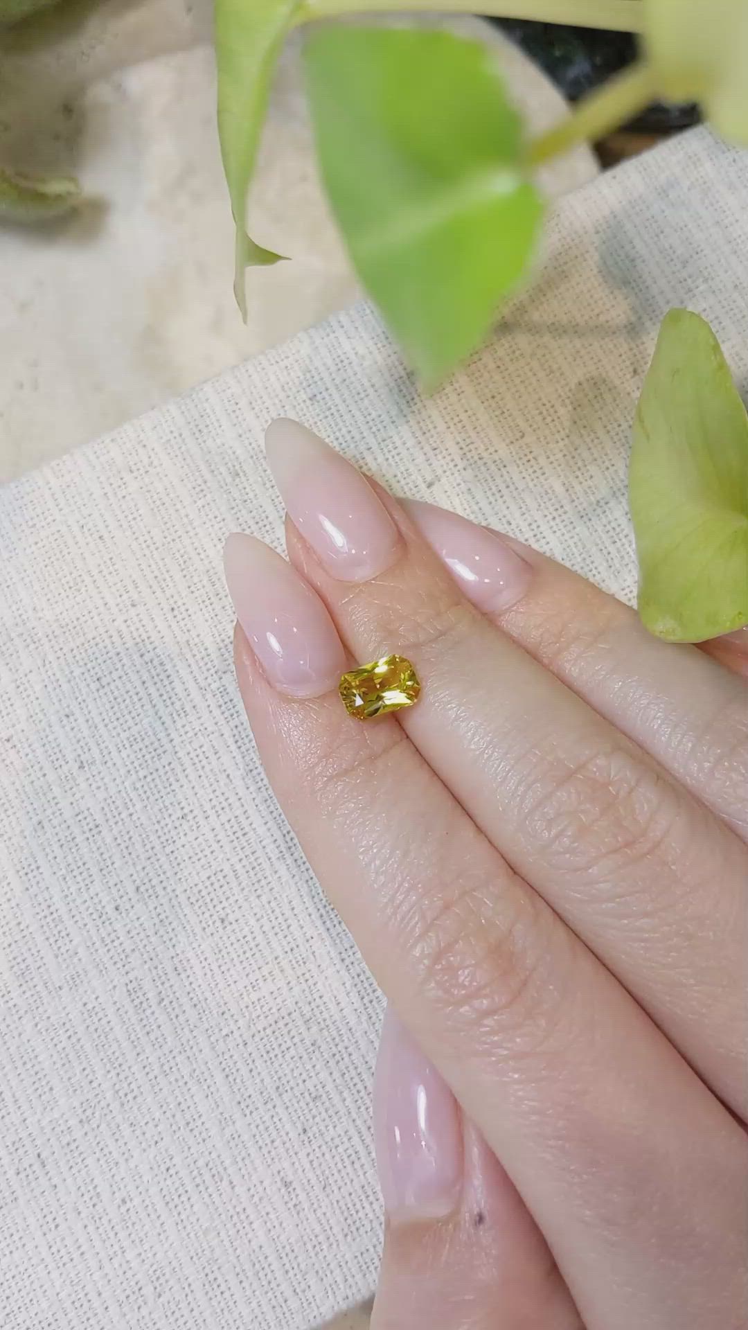 1.50 Ct. Yellow Sapphire from Ceylon (Sri Lanka) Size Video