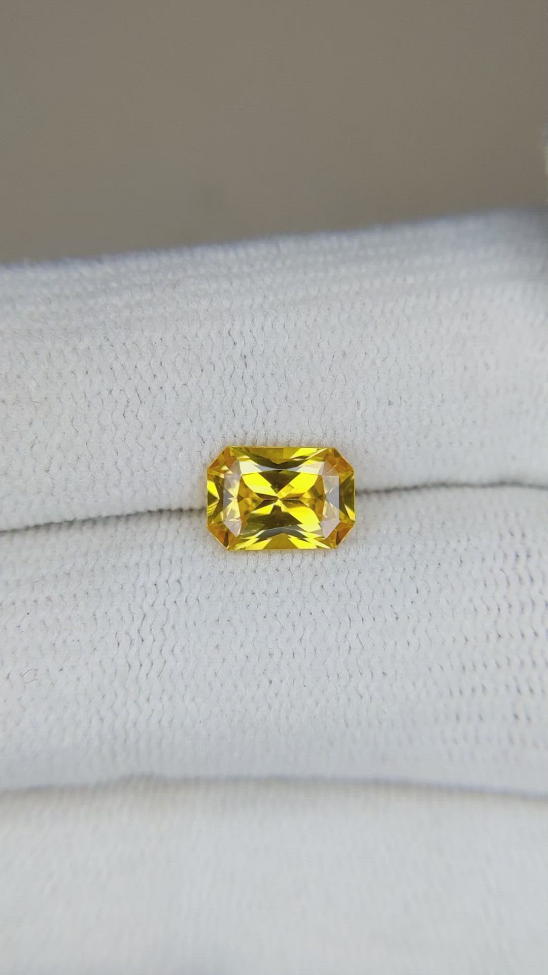 1.50 Ct. Yellow Sapphire from Ceylon (Sri Lanka) Size Video