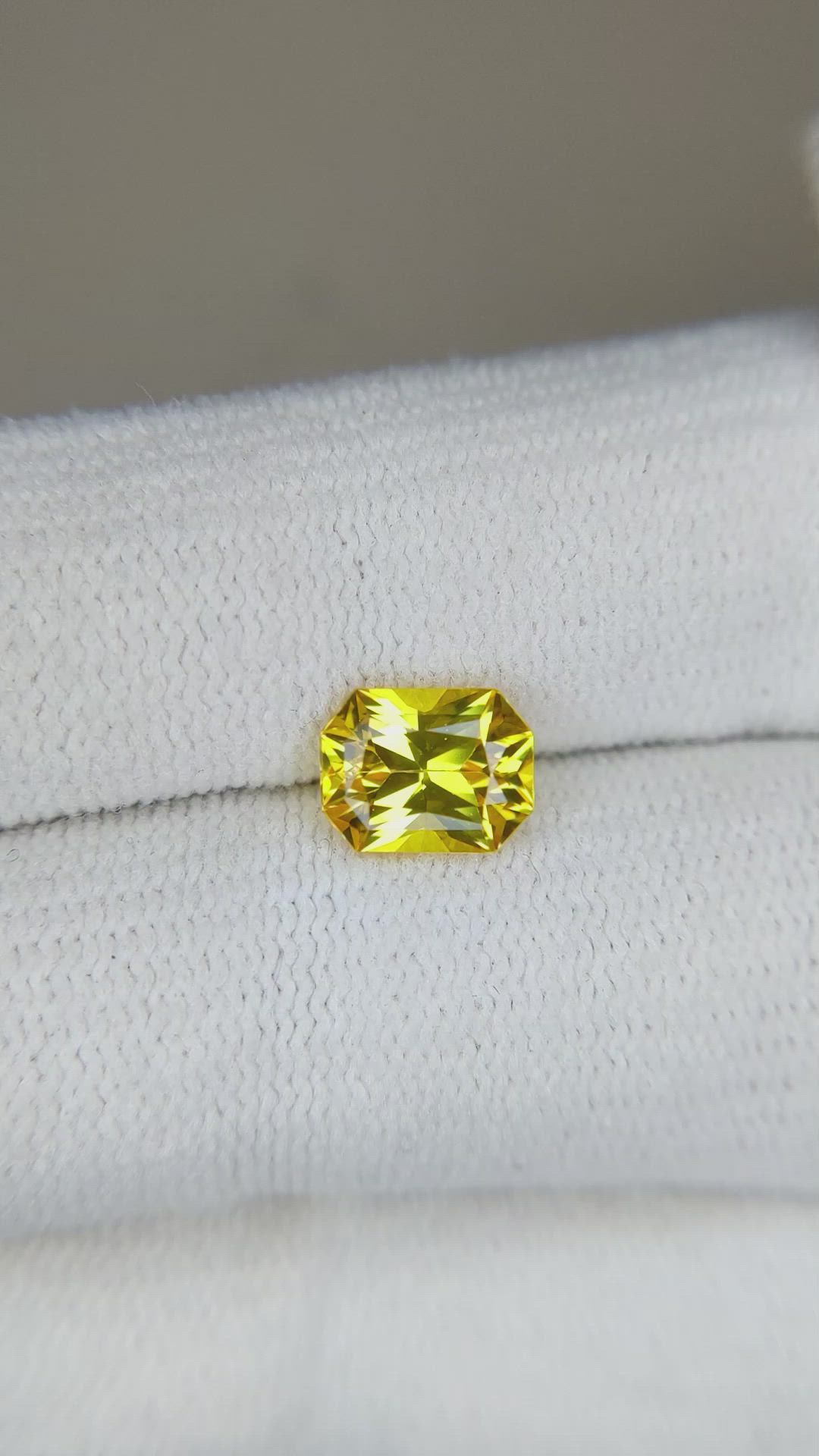 1.59 Ct. Yellow Sapphire from Ceylon (Sri Lanka) Size Video