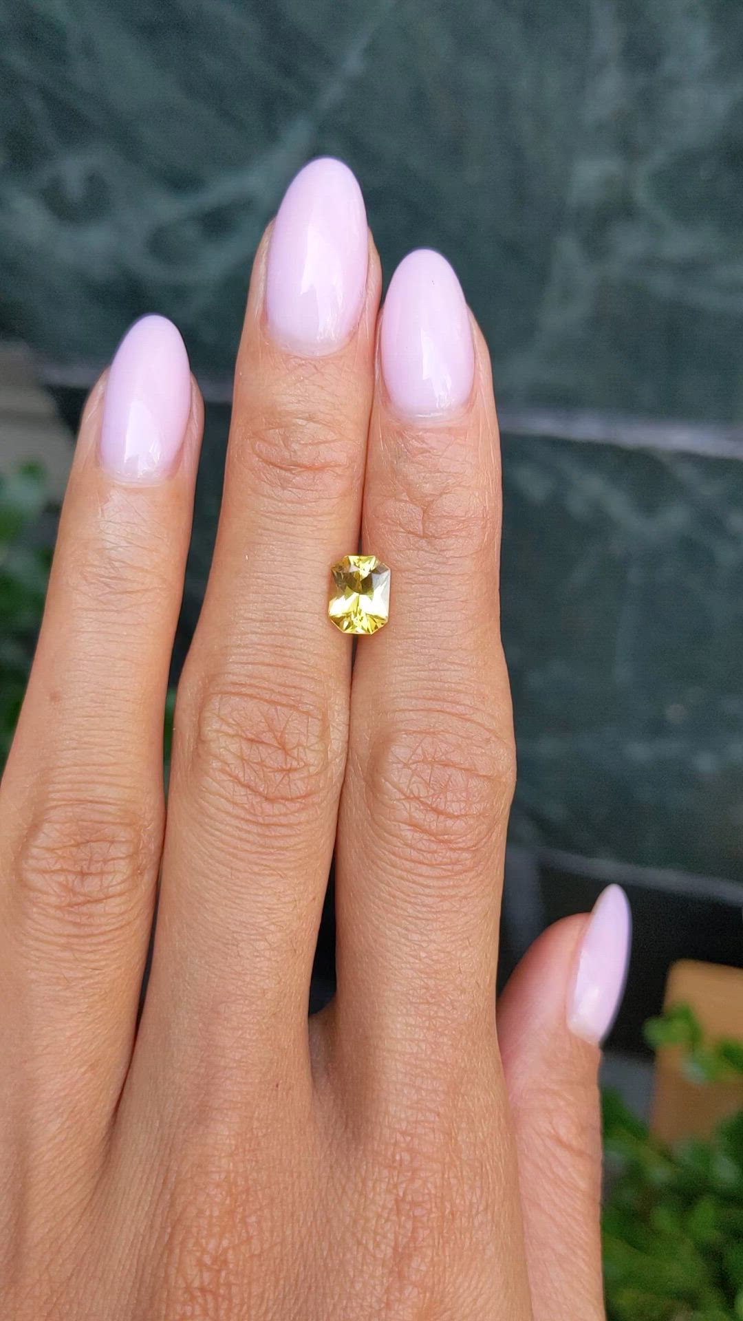 1.59 Ct. Yellow Sapphire from Ceylon (Sri Lanka) Size Video