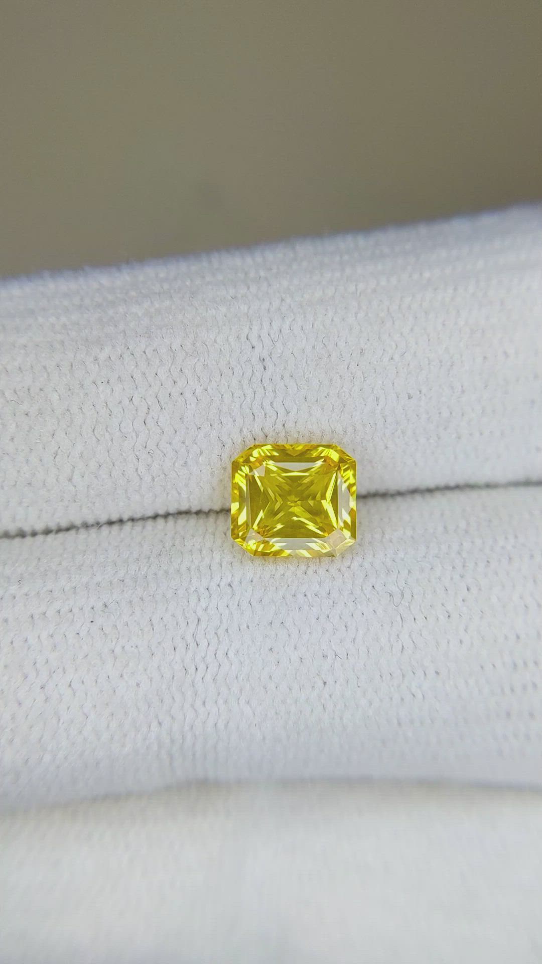 1.52 Ct. Yellow Sapphire from Ceylon (Sri Lanka) Size Video