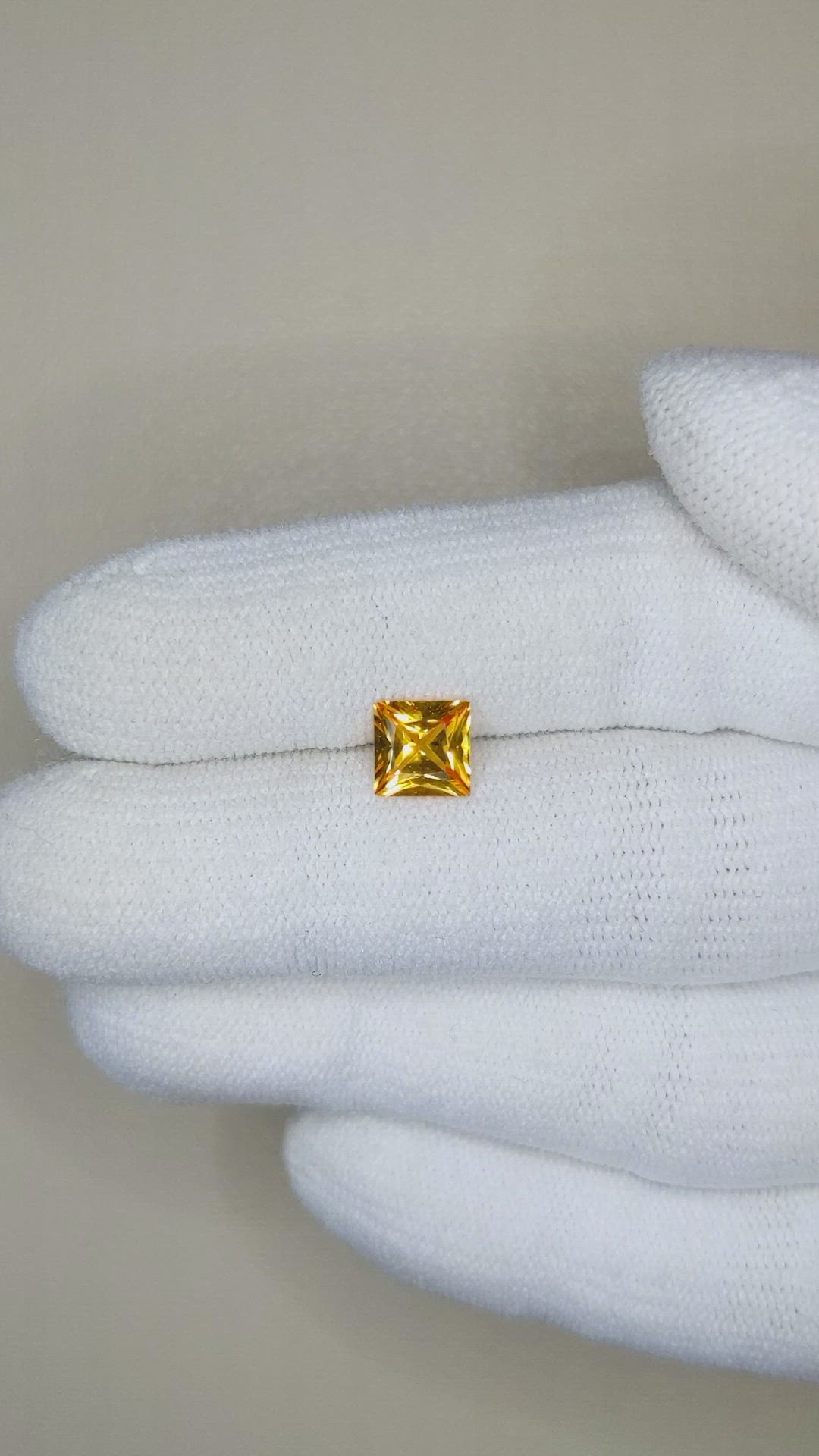 1.00 Ct. Yellowish Orange Sapphire from Ceylon (Sri Lanka) Size Video