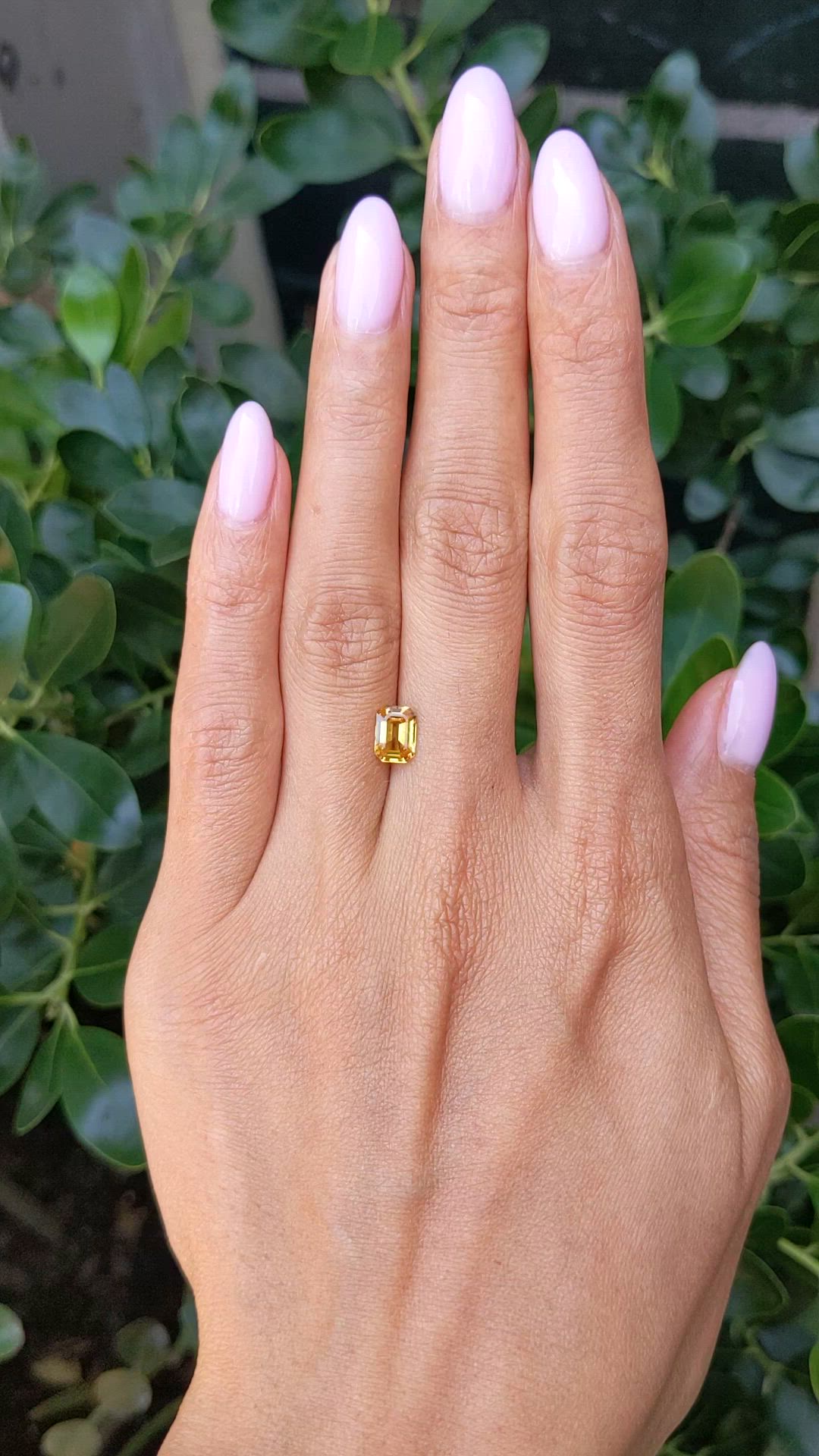 1.21 Ct. Yellow Sapphire from Ceylon (Sri Lanka) Size Video