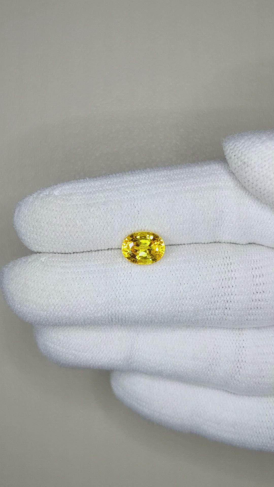 1.83 Ct. Yellow Sapphire from Ceylon (Sri Lanka) Size Video