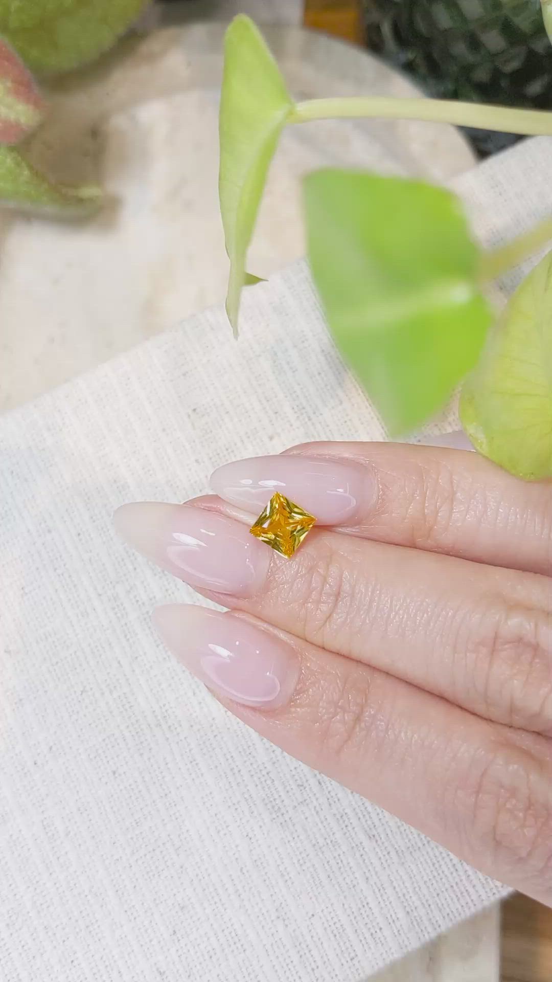 1.40 Ct. Yellowish Orange Sapphire from Ceylon (Sri Lanka) Size Video