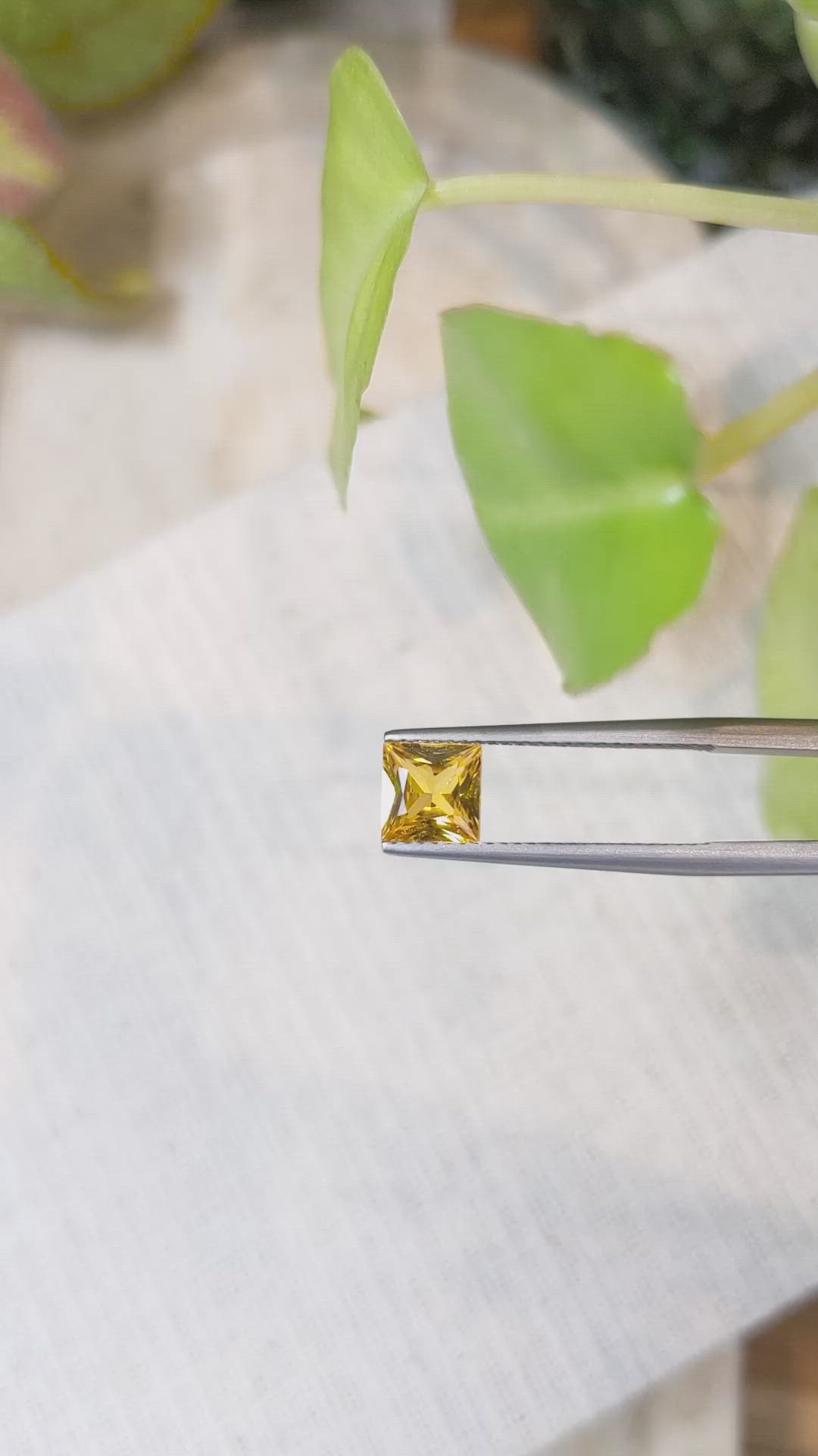 1.40 Ct. Yellowish Orange Sapphire from Ceylon (Sri Lanka) Size Video