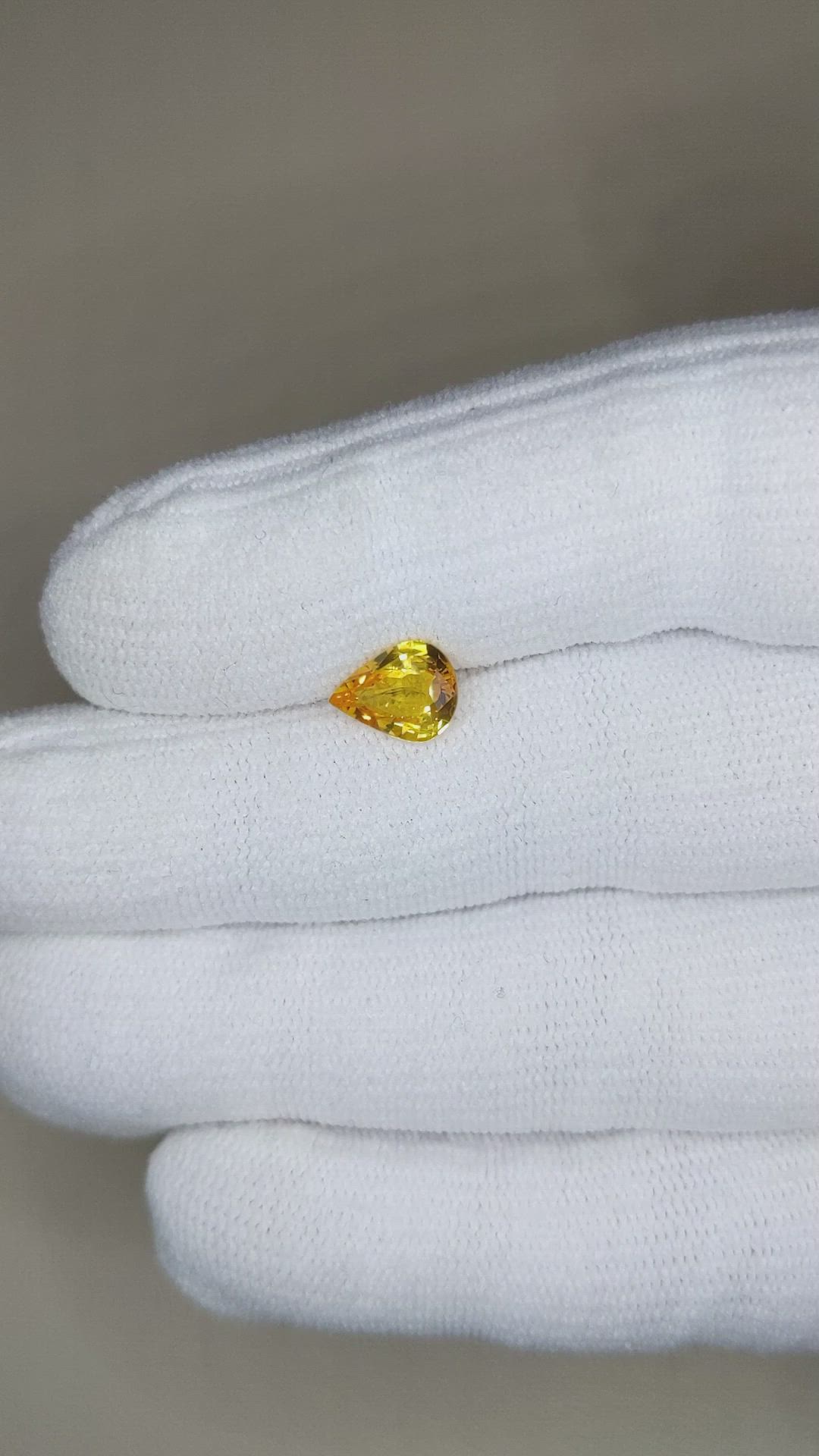 1.64 Ct. Yellow Sapphire from Ceylon (Sri Lanka) Size Video