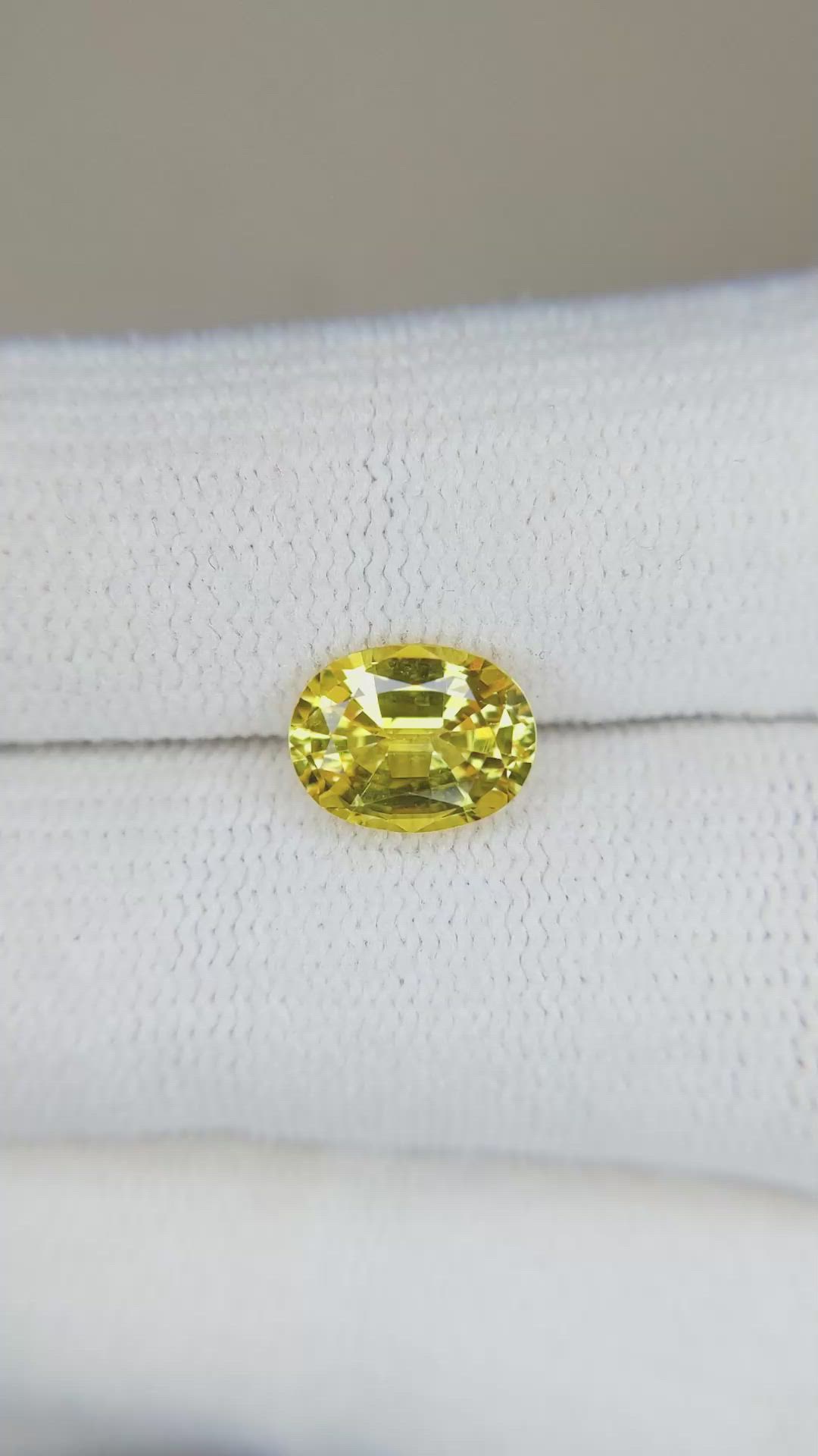 2.04 Ct. Yellow Sapphire from Ceylon (Sri Lanka) Size Video