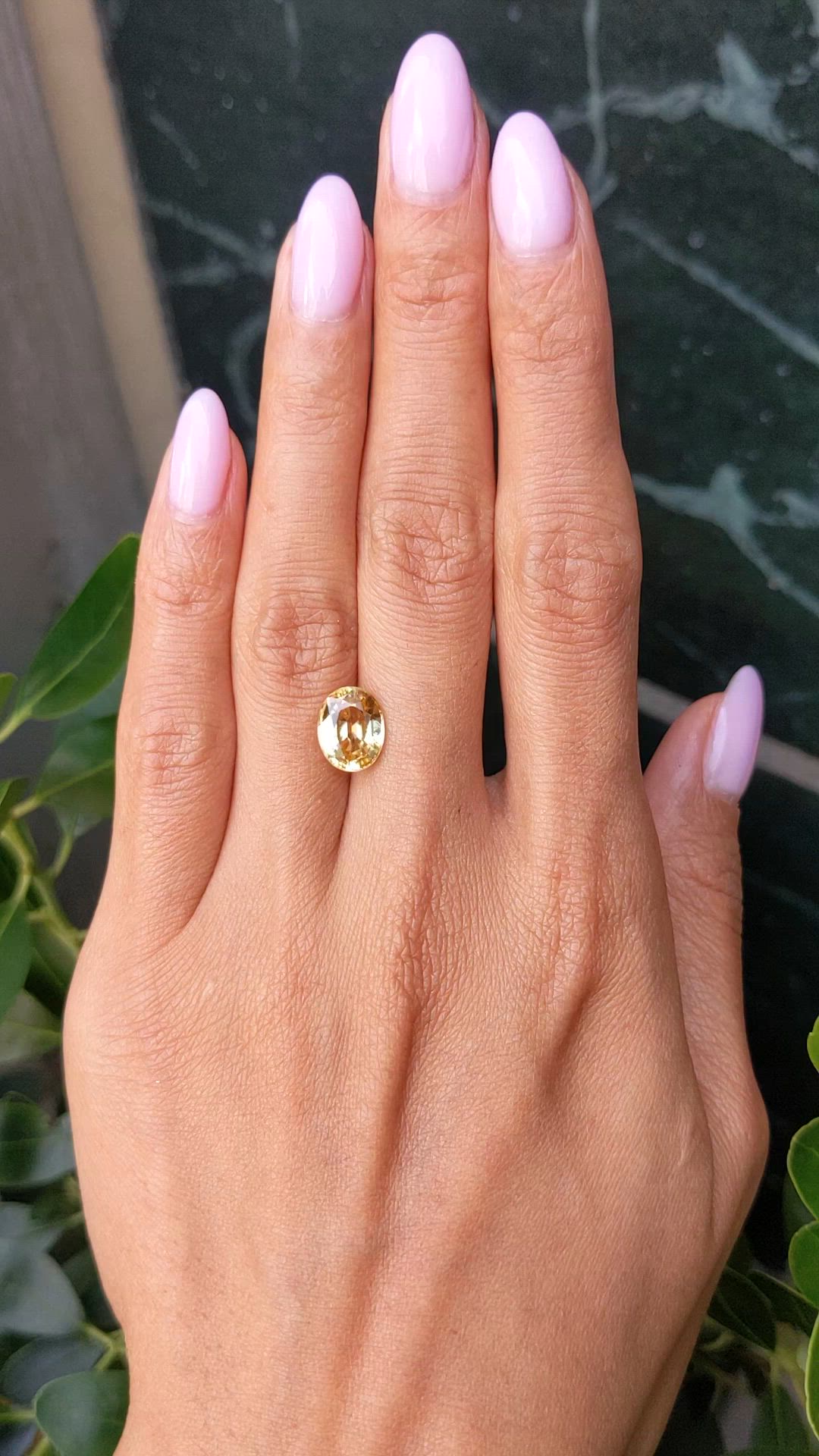4.26 Ct. Yellow Sapphire from Ceylon (Sri Lanka) Size Video