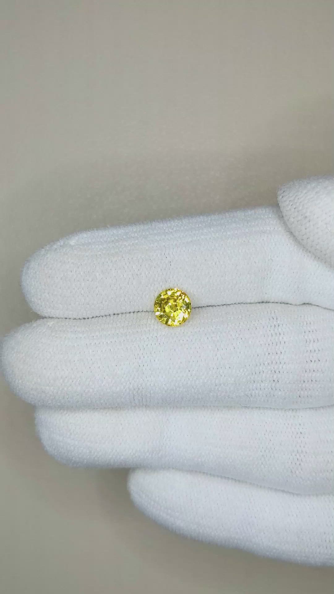 0.91 Ct. Yellow Sapphire from Ceylon (Sri Lanka) Size Video