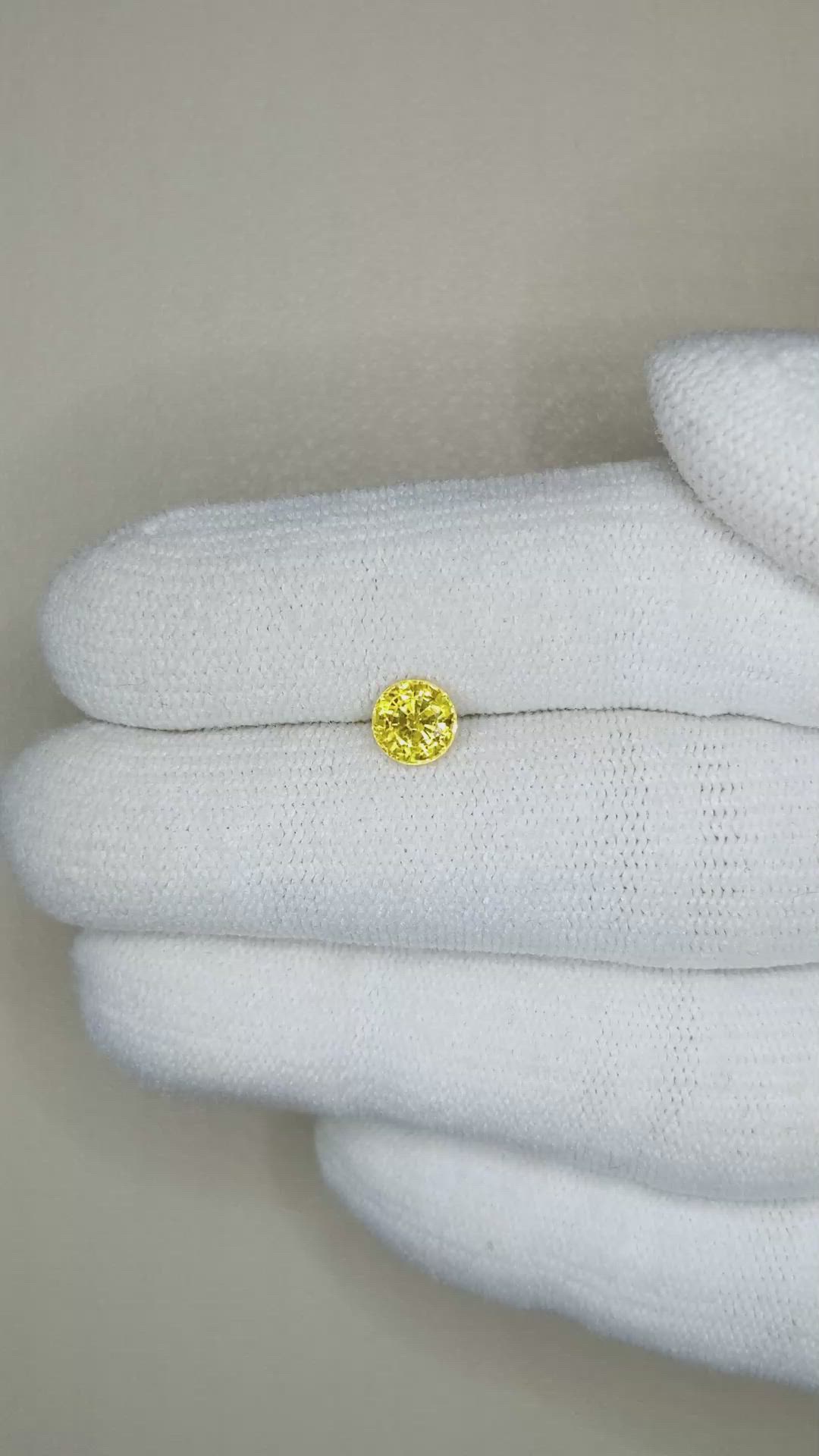 0.86 Ct. Yellow Sapphire from Ceylon (Sri Lanka) Size Video