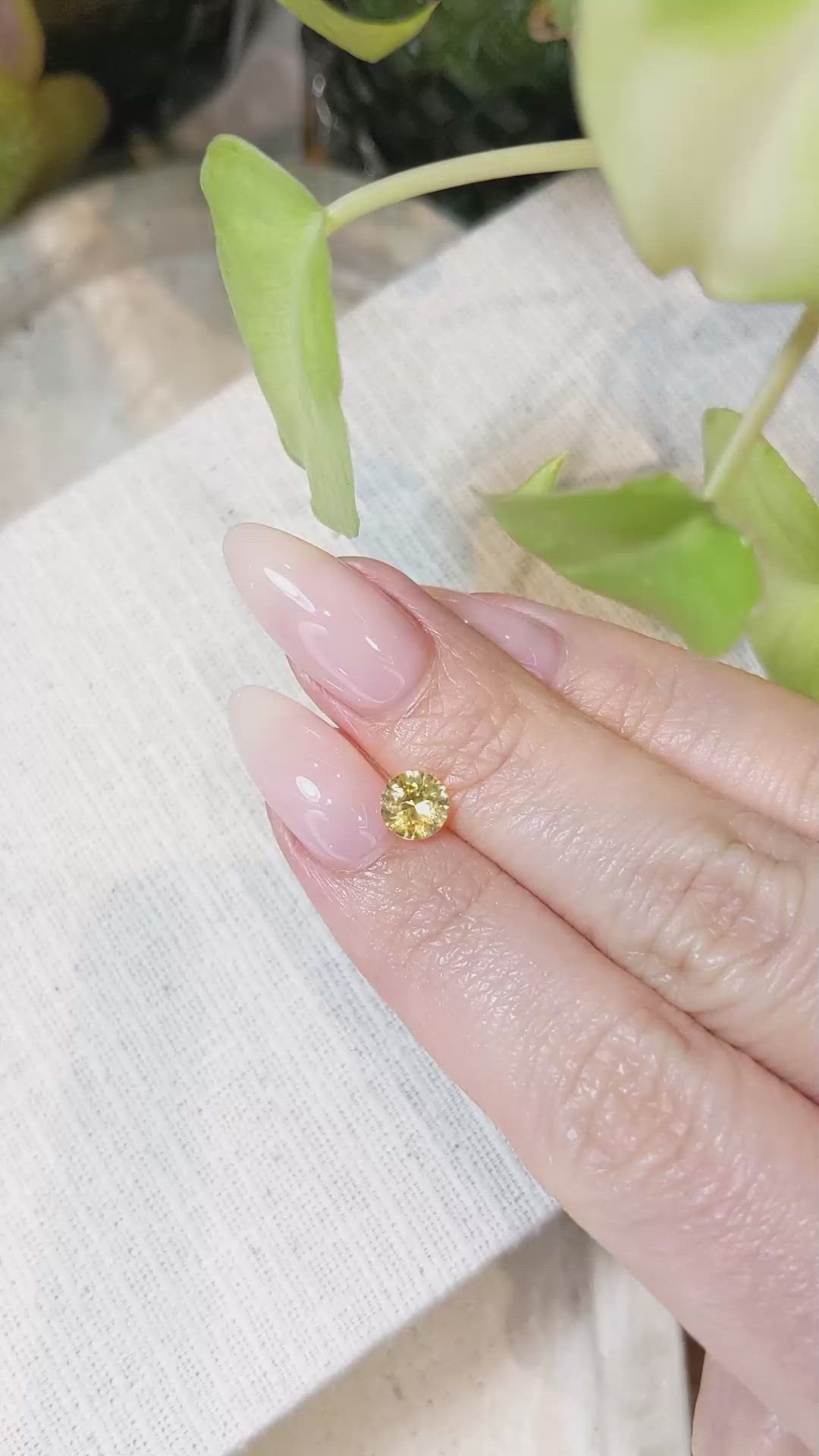 0.92 Ct. Yellow Sapphire from Ceylon (Sri Lanka) Size Video