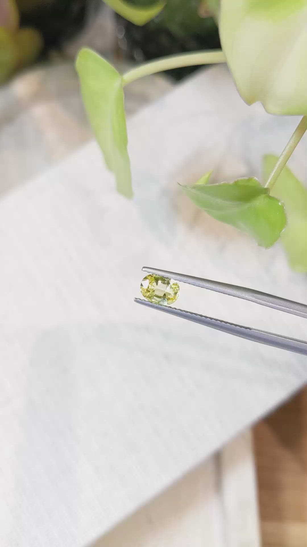 0.96 Ct. Yellow Sapphire from Ceylon (Sri Lanka) Size Video