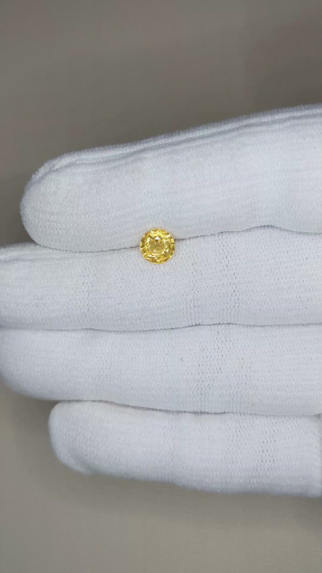 1.00 Ct. Orangish Yellow Sapphire from Ceylon (Sri Lanka) Size Video