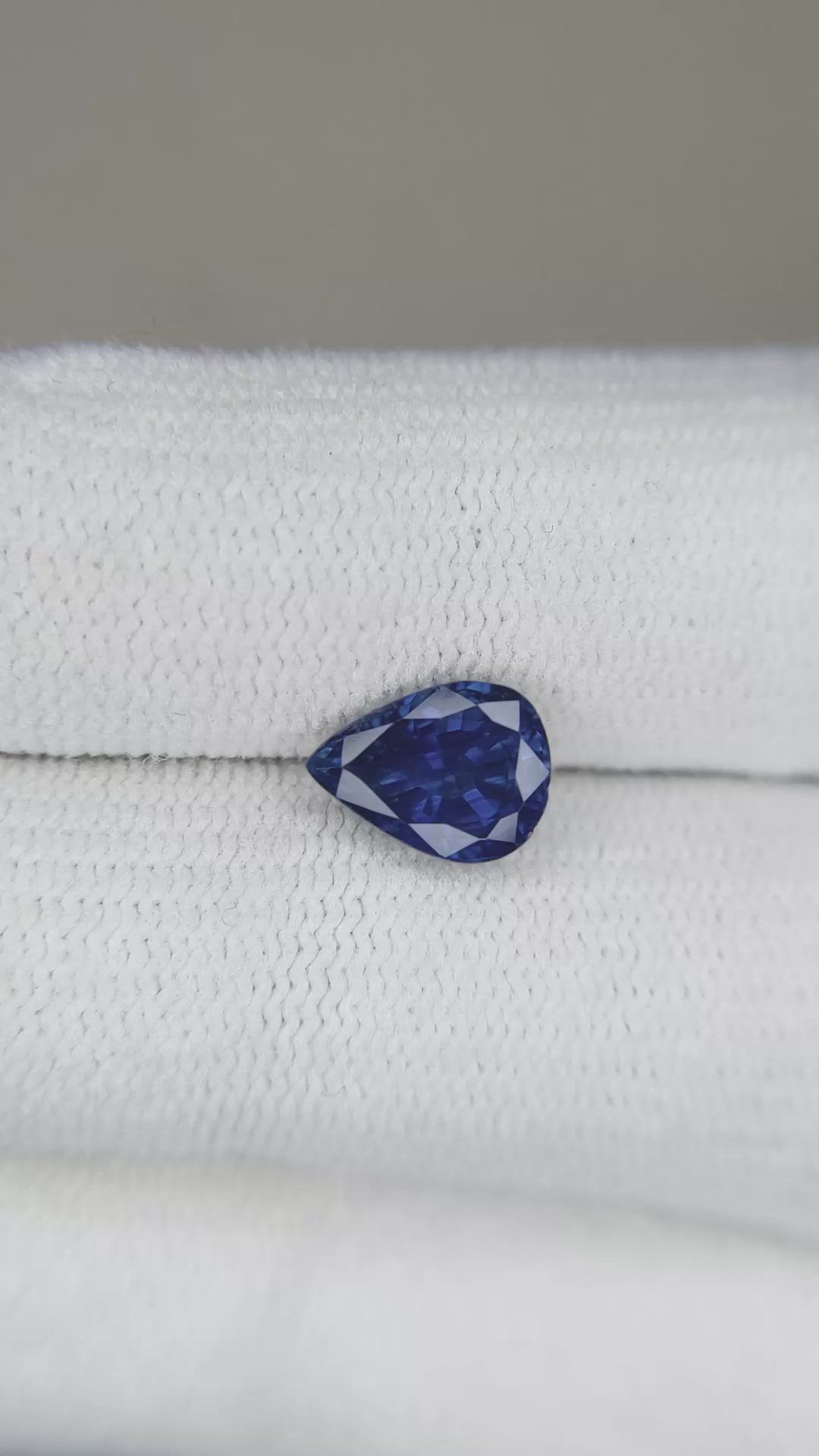 1.85 Ct. Blue Sapphire from Ceylon (Sri Lanka) Size Video
