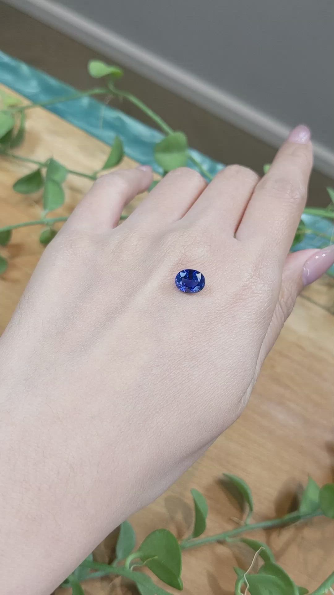 2.20 Ct. Blue Sapphire from Ceylon (Sri Lanka) Size Video