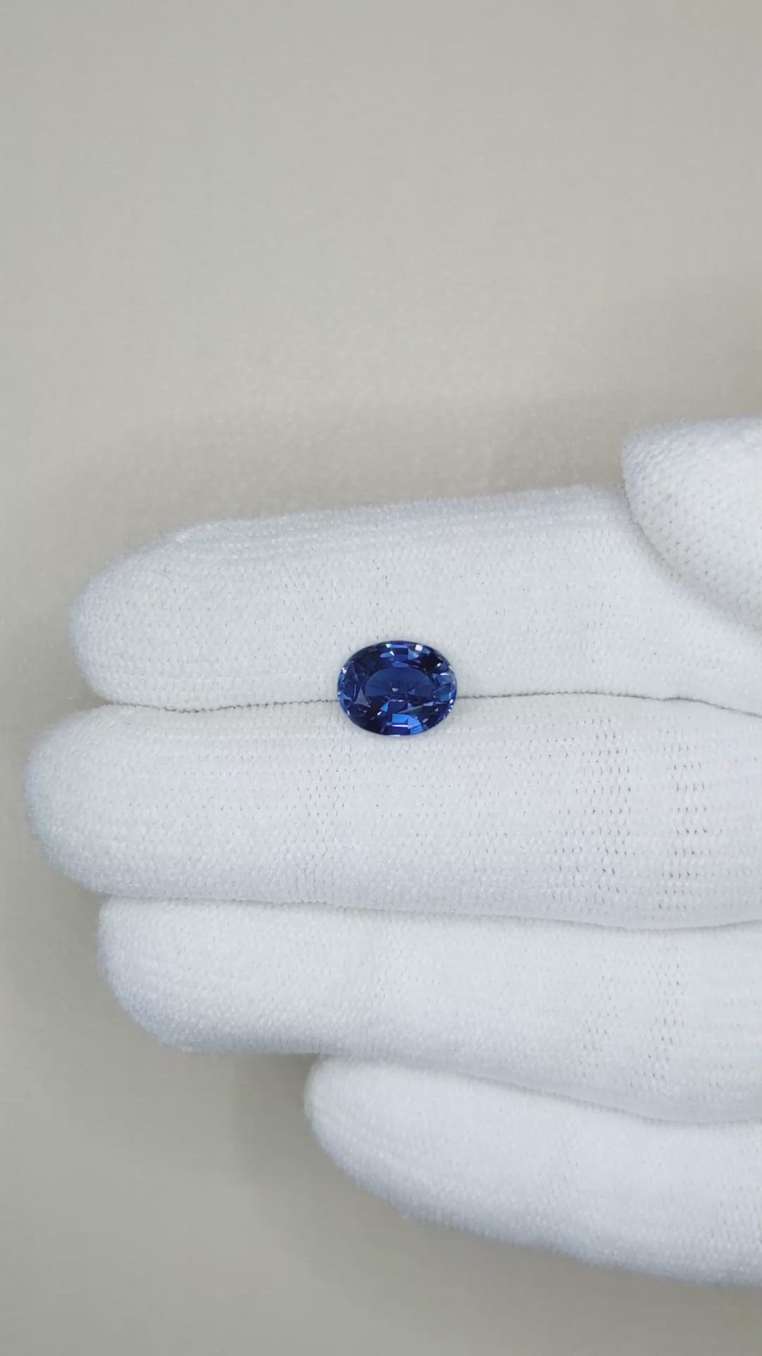 2.20 Ct. Blue Sapphire from Ceylon (Sri Lanka) Size Video