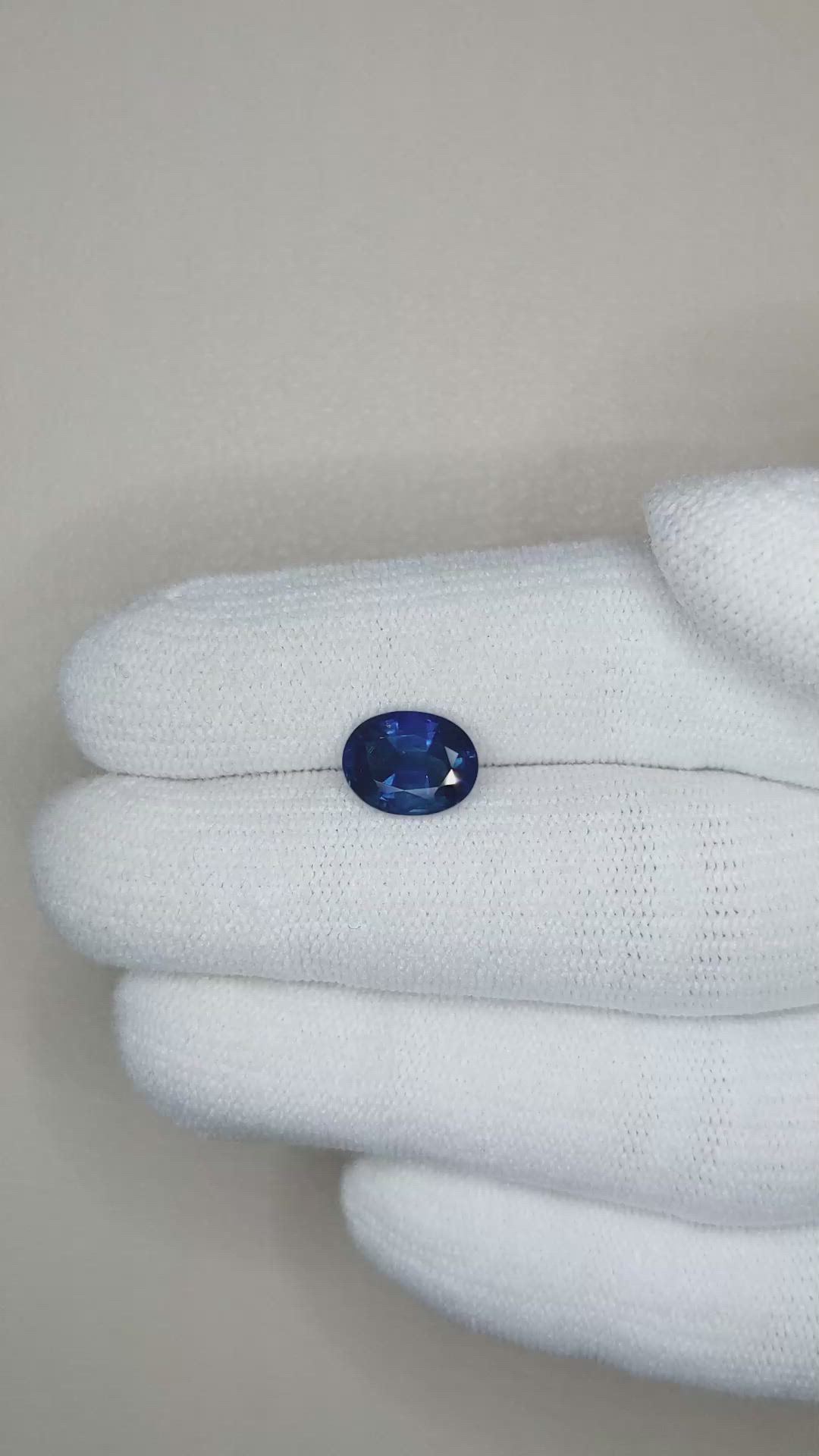 2.70 Ct. Blue Sapphire from Ceylon (Sri Lanka) Size Video