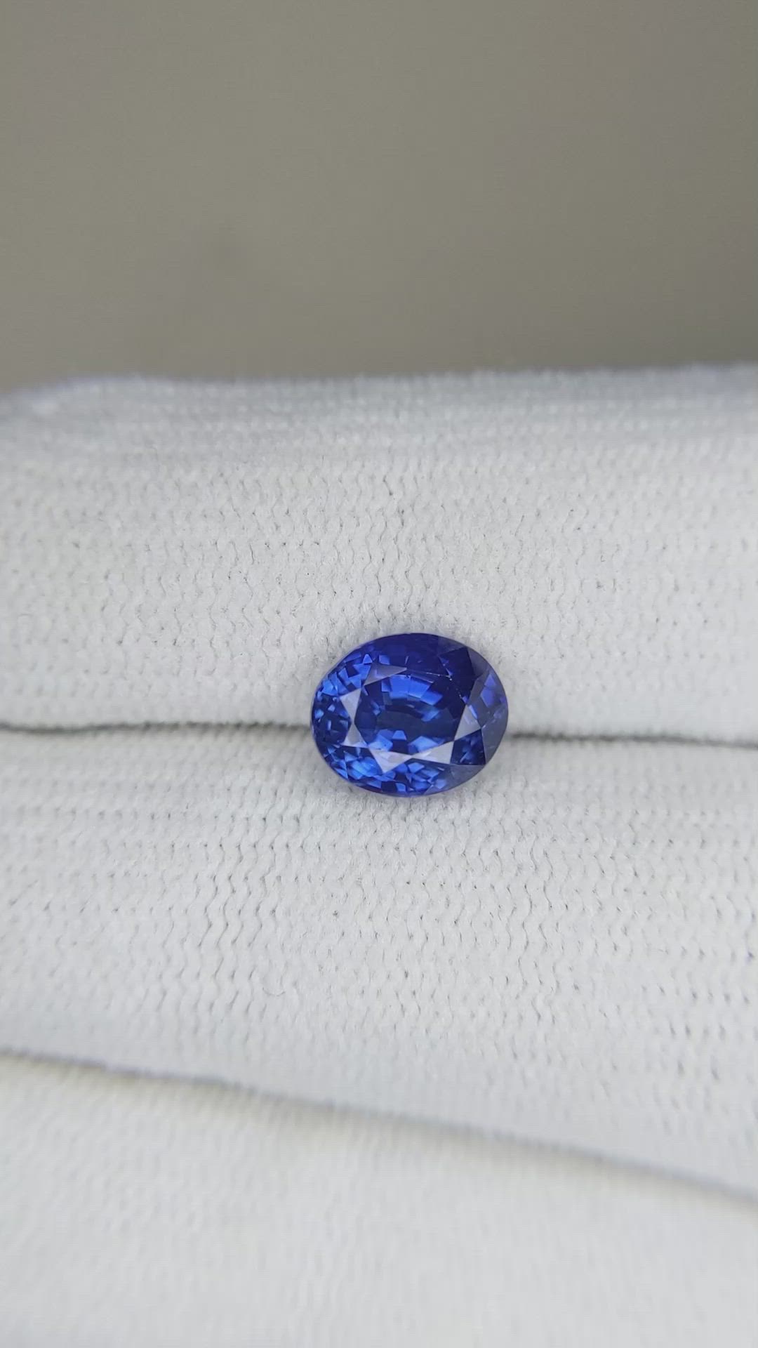 2.01 Ct. Blue Sapphire from Ceylon (Sri Lanka) Size Video