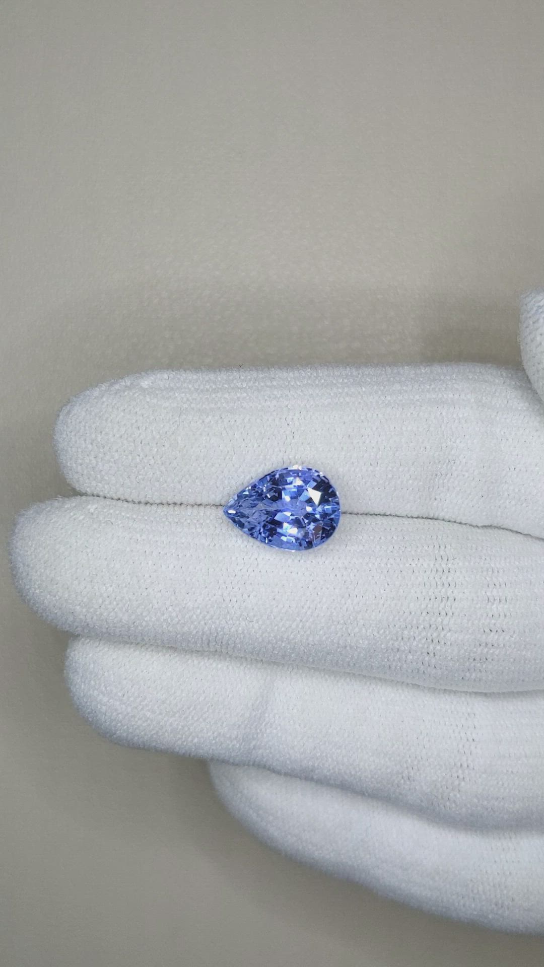 4.92 Ct. Blue Sapphire from Ceylon (Sri Lanka) Size Video