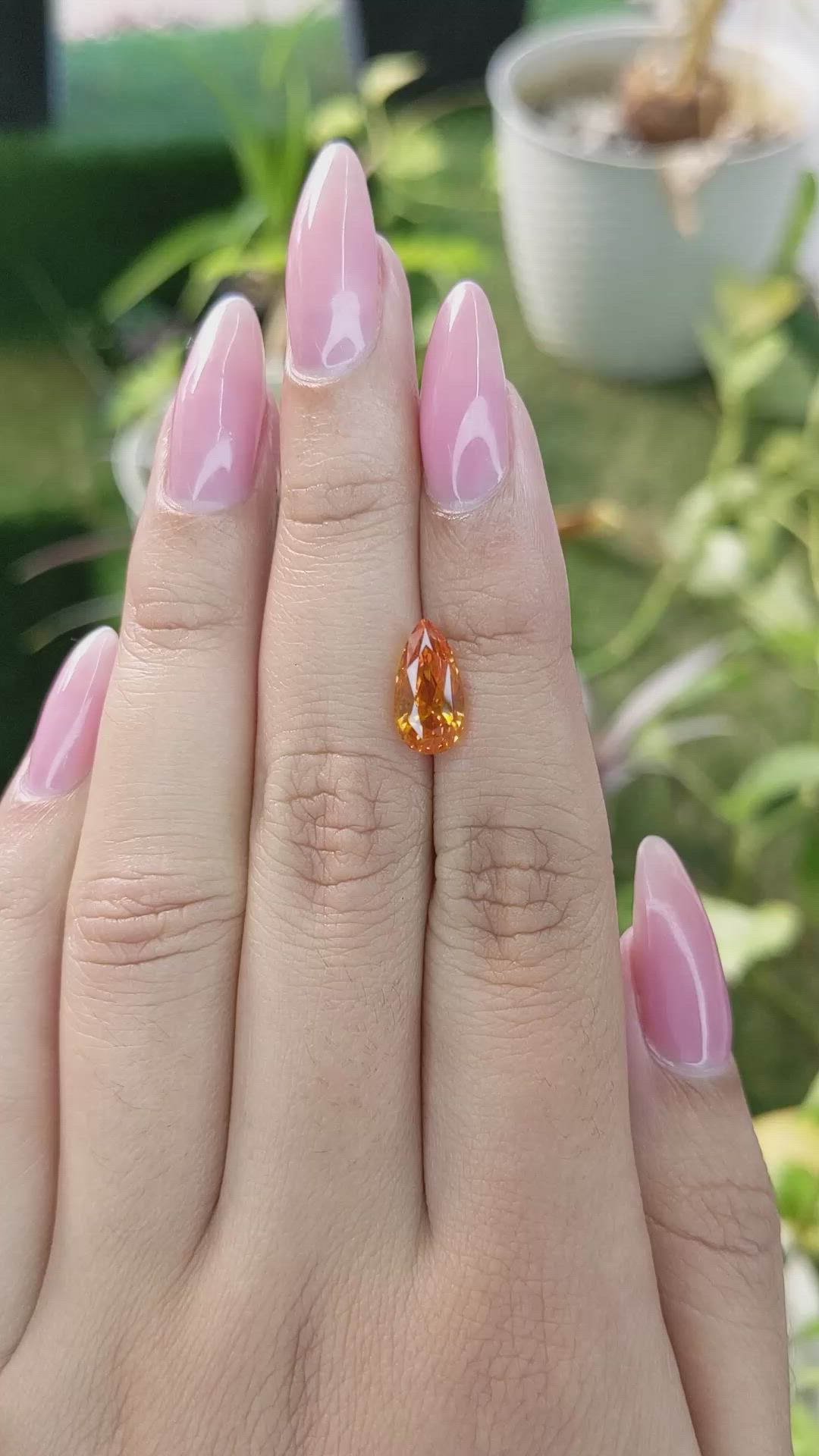 3.12 Ct. Orange Sapphire from Ceylon (Sri Lanka) Size Video