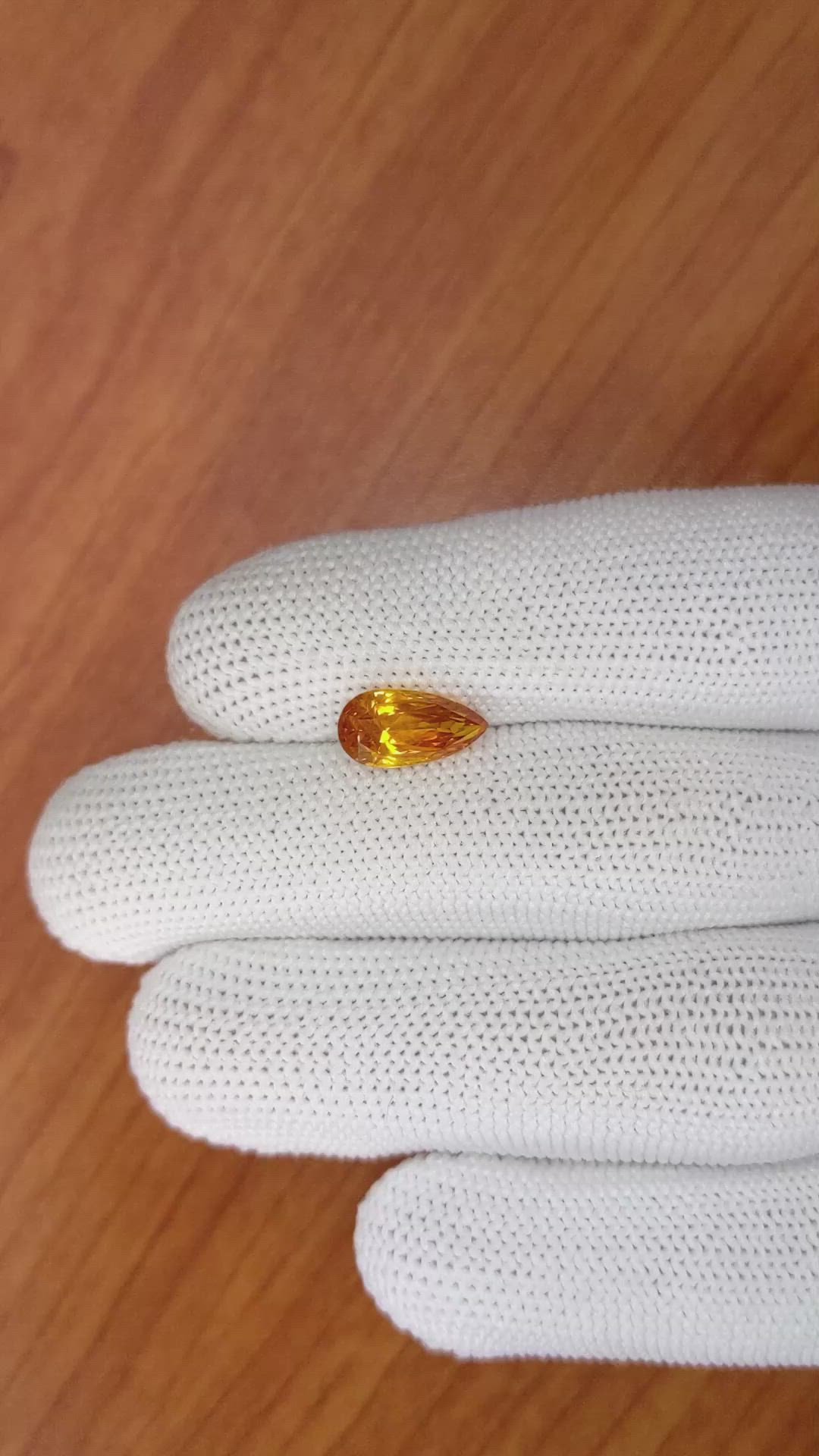 3.12 Ct. Orange Sapphire from Ceylon (Sri Lanka) Size Video