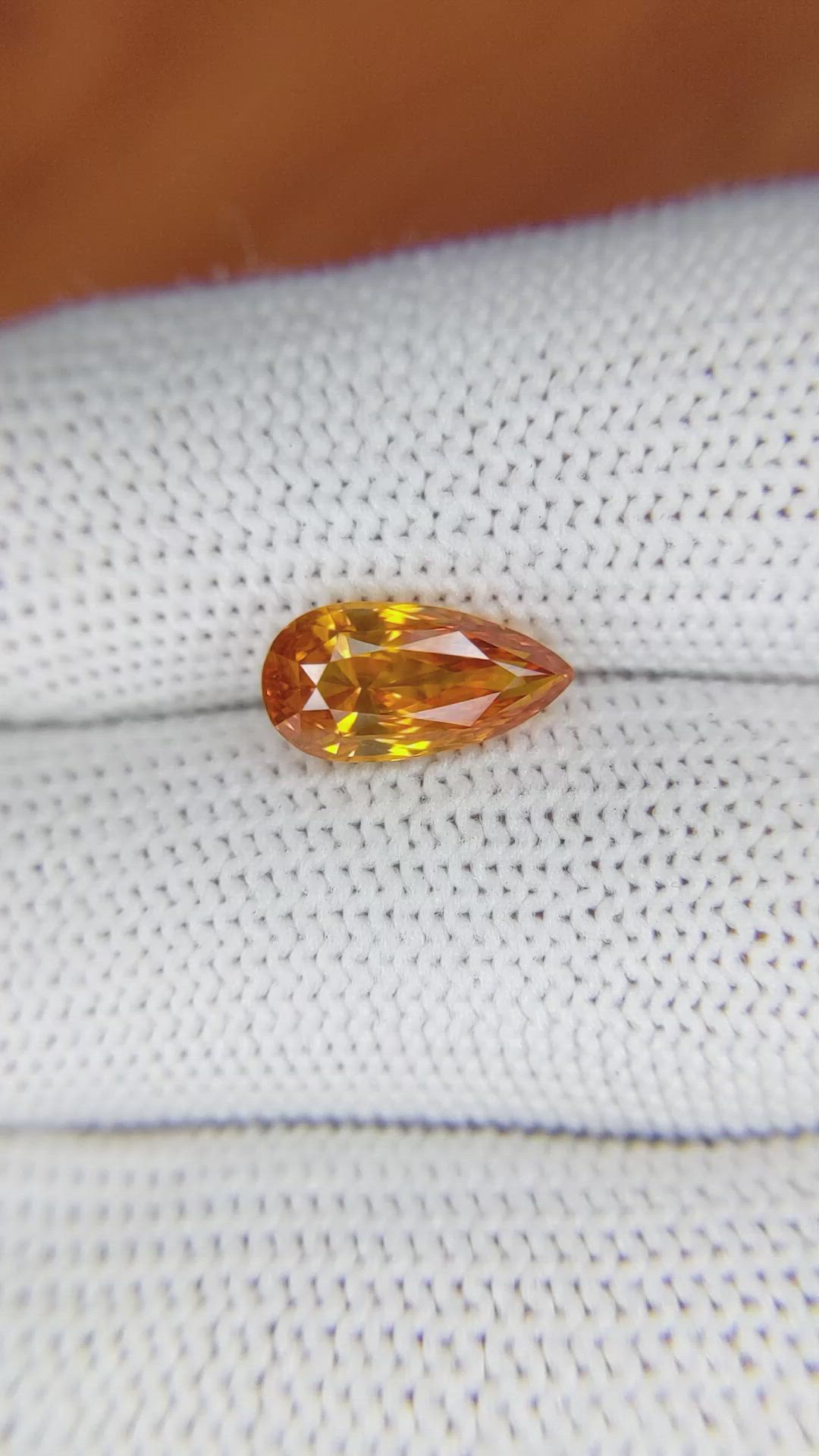 3.12 Ct. Orange Sapphire from Ceylon (Sri Lanka) Size Video