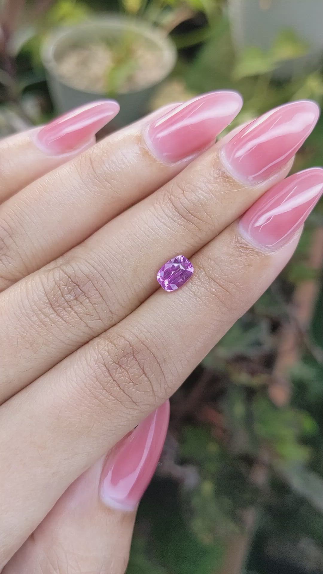 1.02 Ct. Pinkish Purple Sapphire from Ceylon (Sri Lanka) Size Video