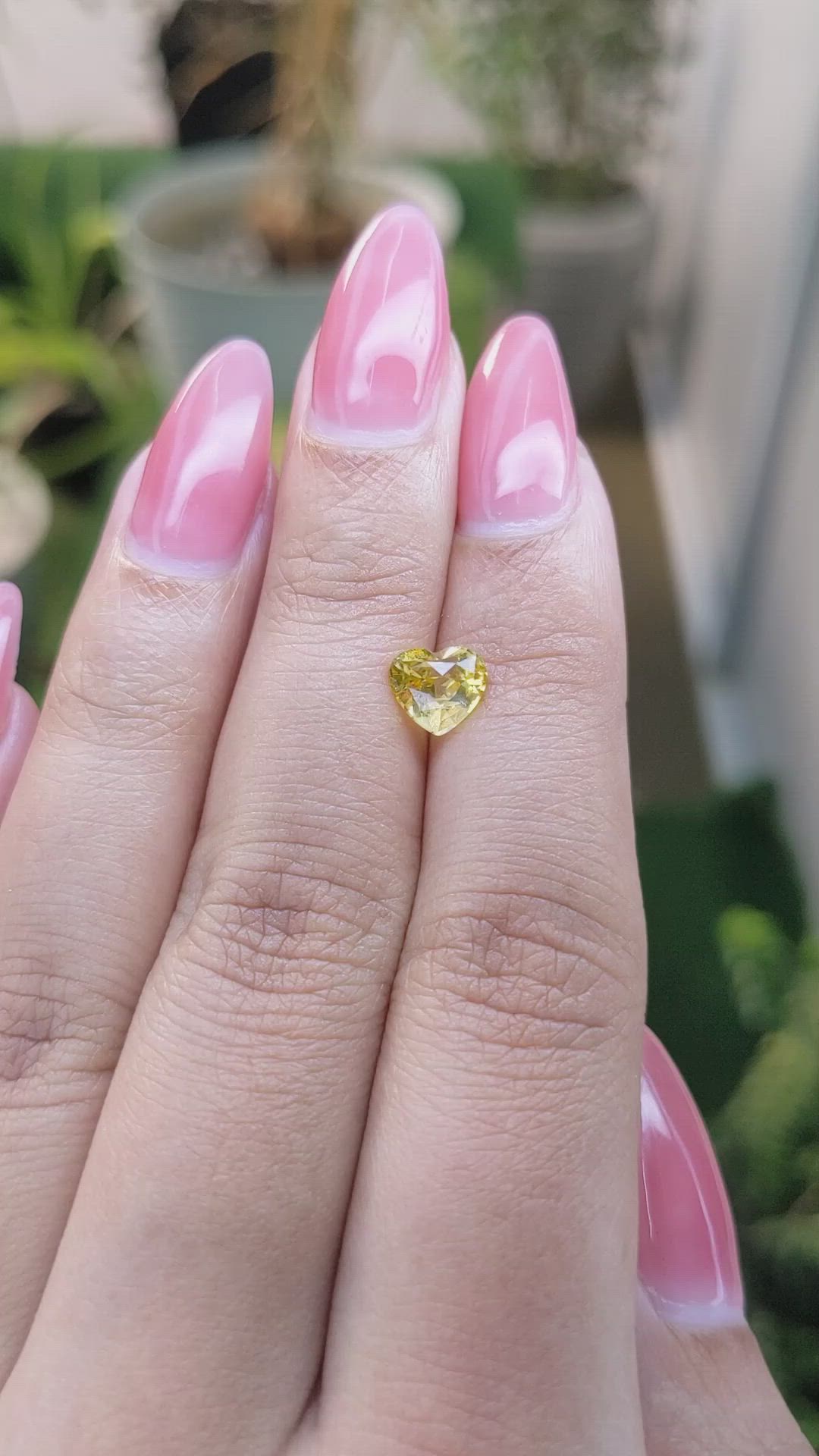 1.25 Ct. Yellow Sapphire from Ceylon (Sri Lanka) Size Video