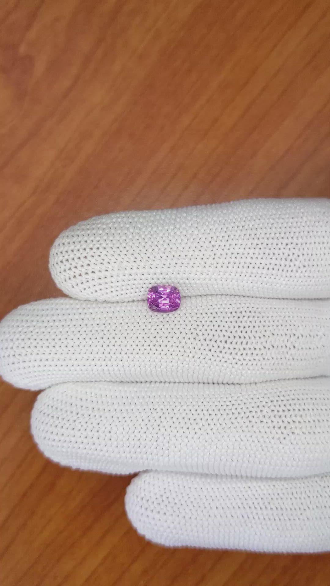 1.11 Ct. Pinkish Purple Sapphire from Ceylon (Sri Lanka) Size Video