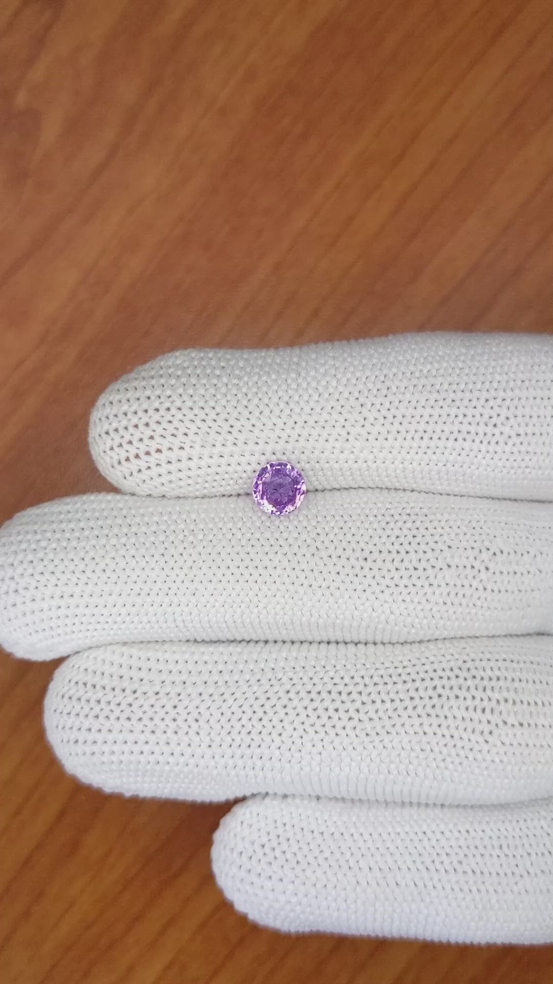 1.04 Ct. Pinkish Purple Sapphire from Ceylon (Sri Lanka) Size Video