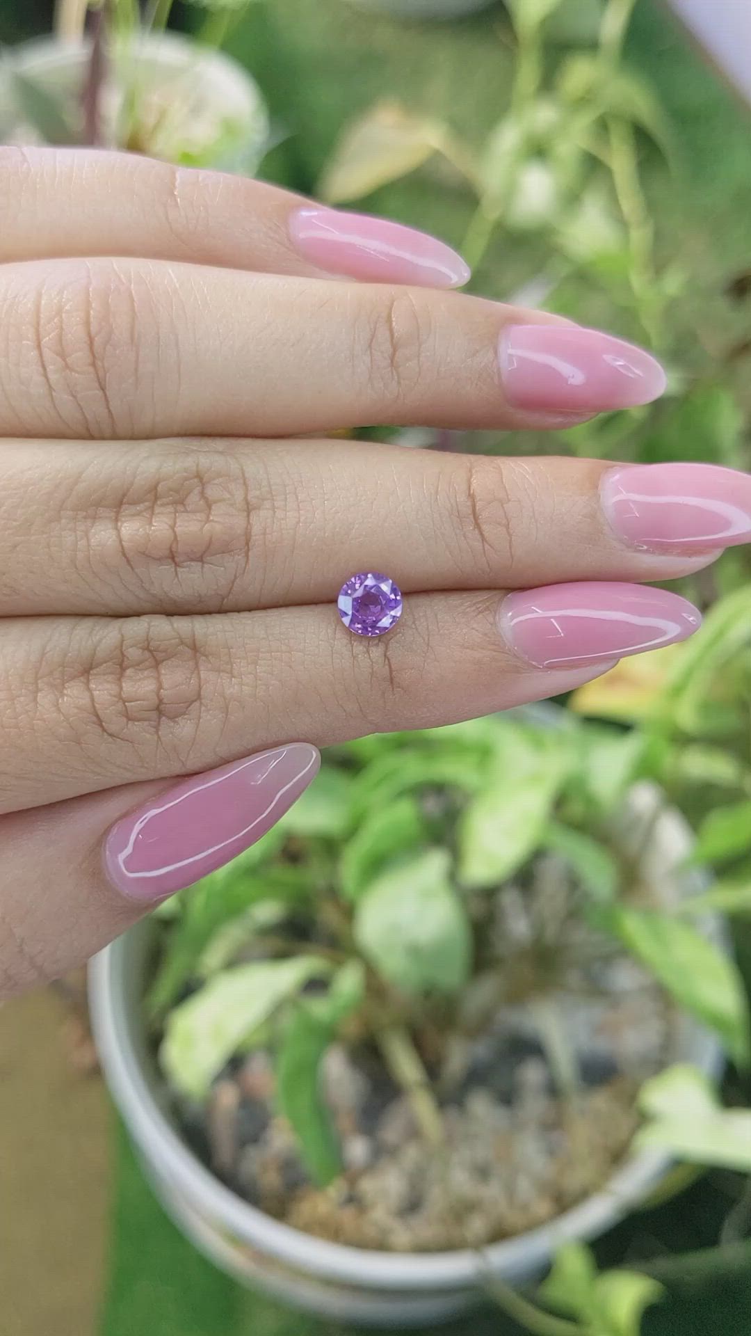 1.04 Ct. Pinkish Purple Sapphire from Ceylon (Sri Lanka) Size Video