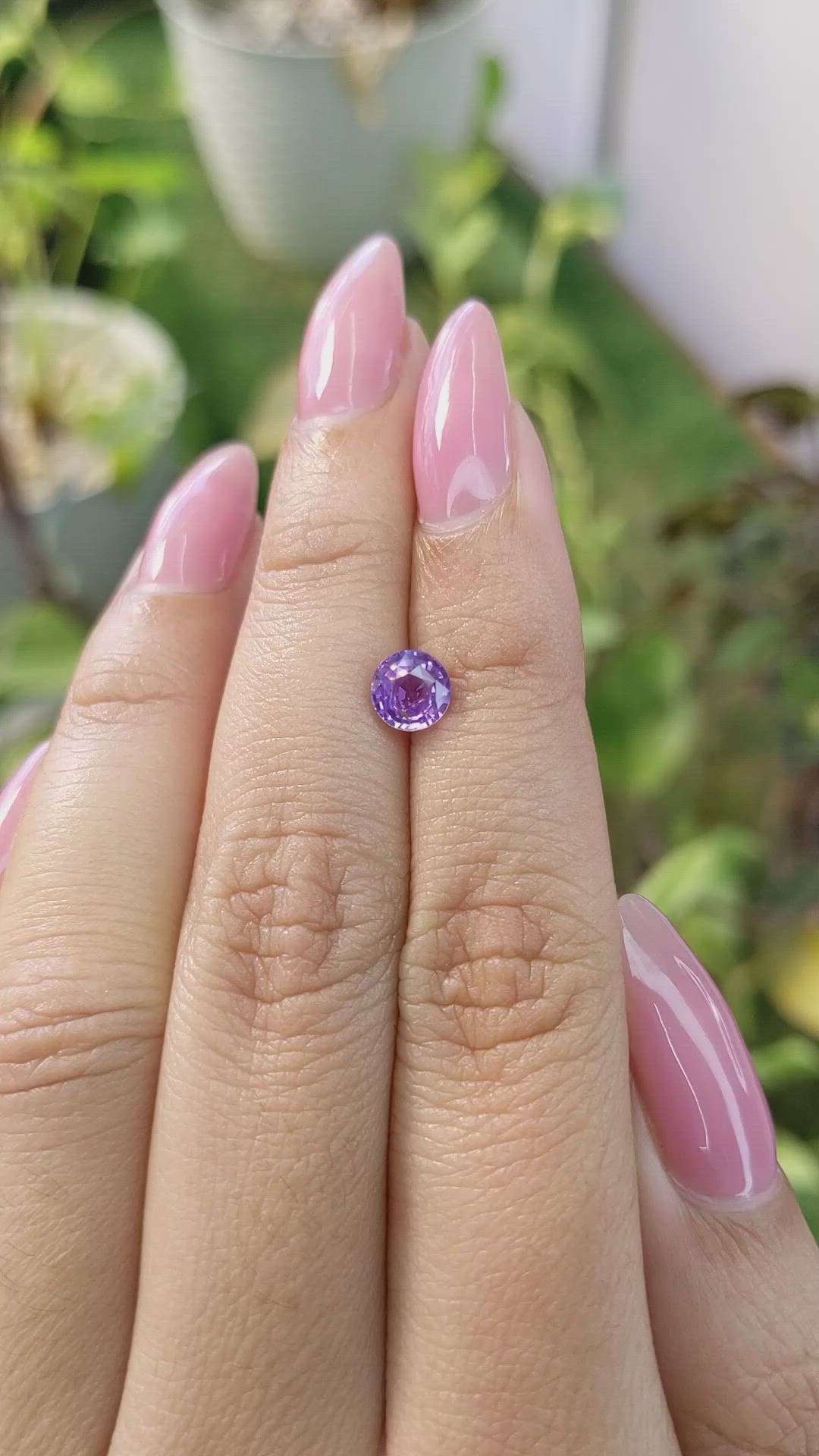 1.04 Ct. Pinkish Purple Sapphire from Ceylon (Sri Lanka) Size Video