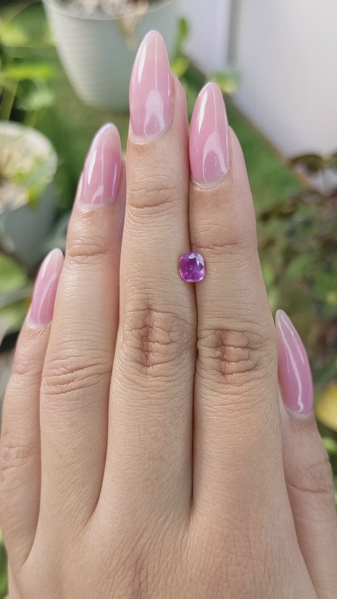 0.85 Ct. Pinkish Purple Sapphire from Ceylon (Sri Lanka) Size Video