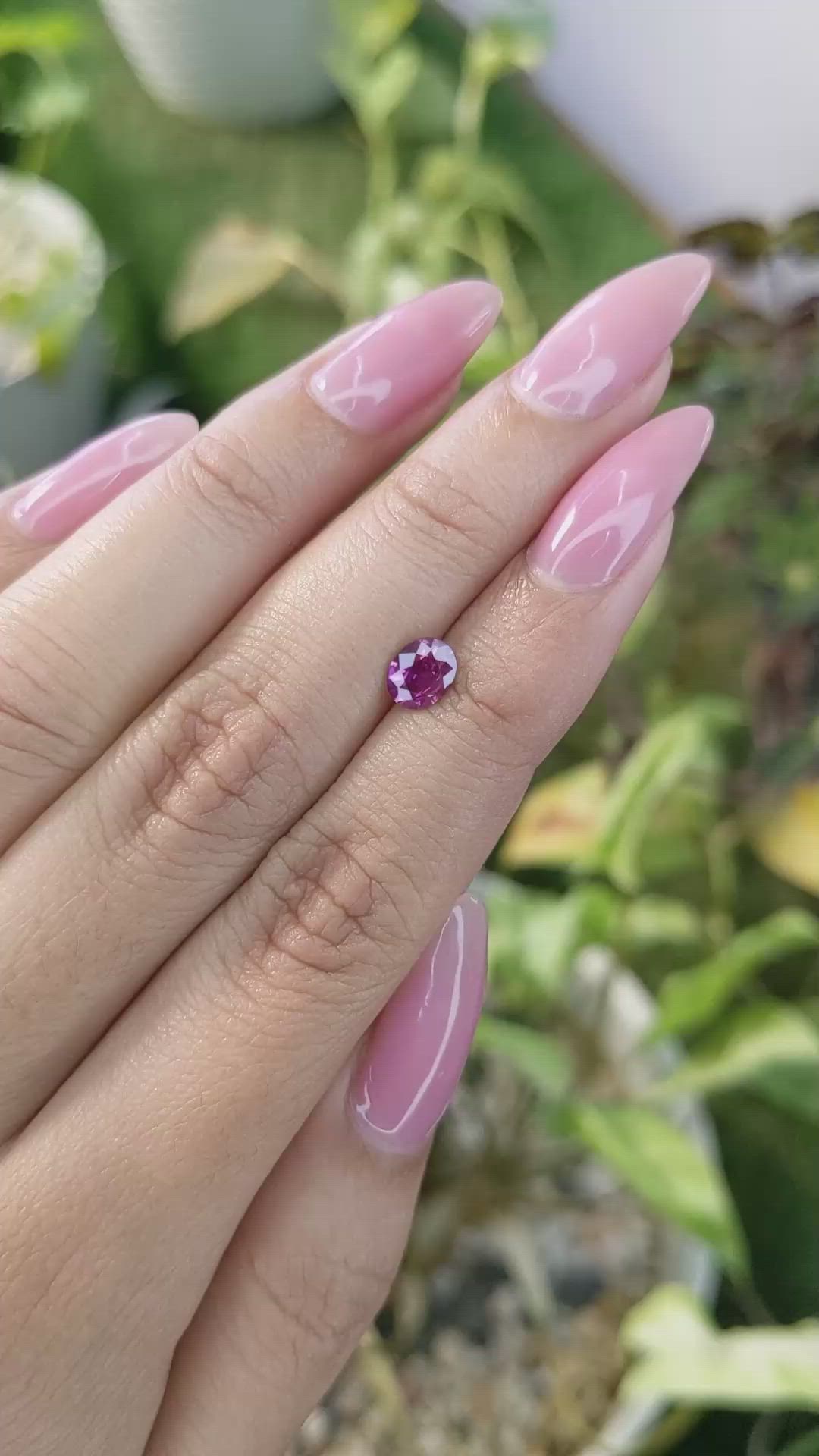 0.74 Ct. Purplish Pink Sapphire from Ceylon (Sri Lanka) Size Video