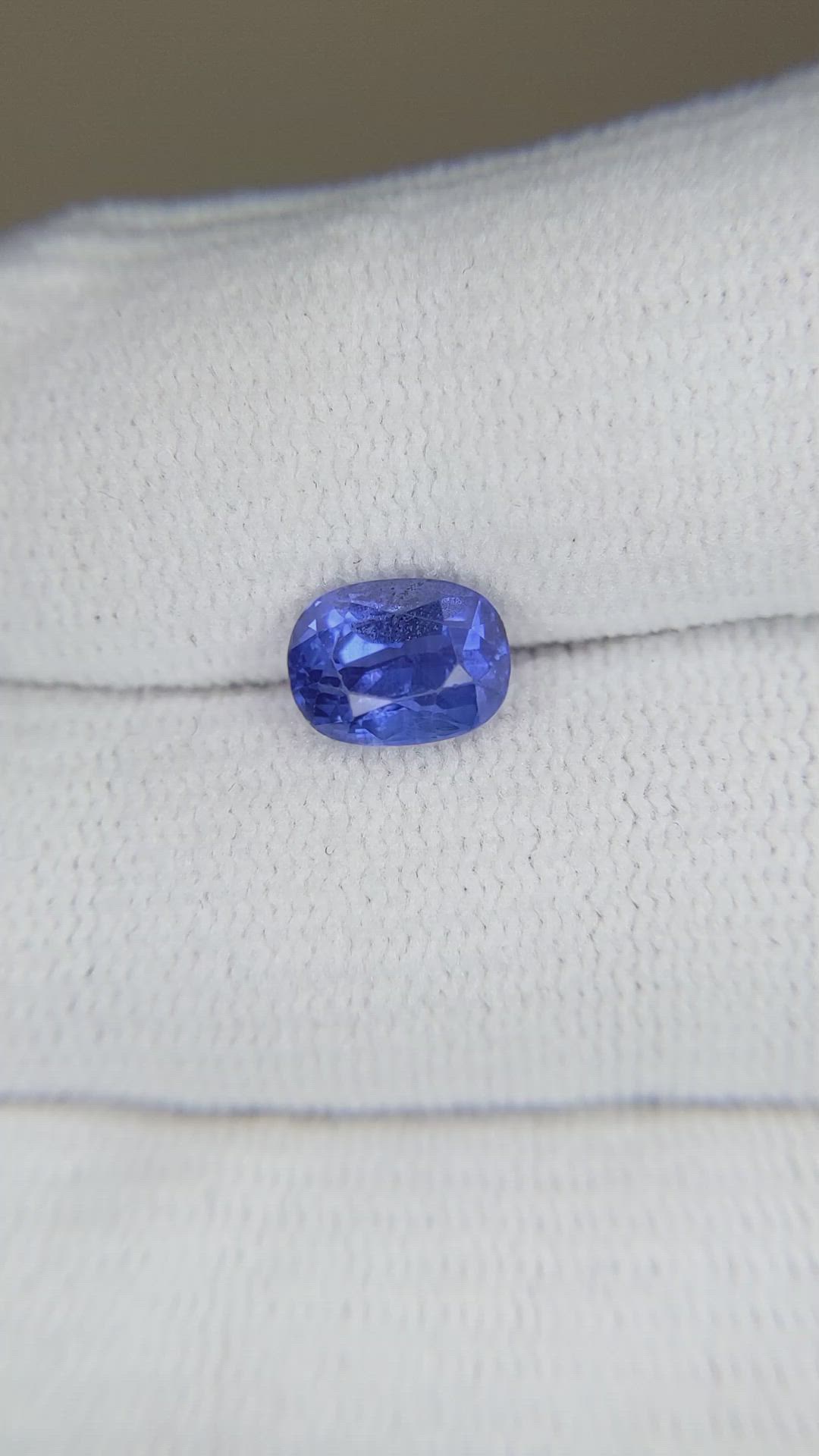 2.23 Ct. Blue Sapphire from Ceylon (Sri Lanka) Size Video