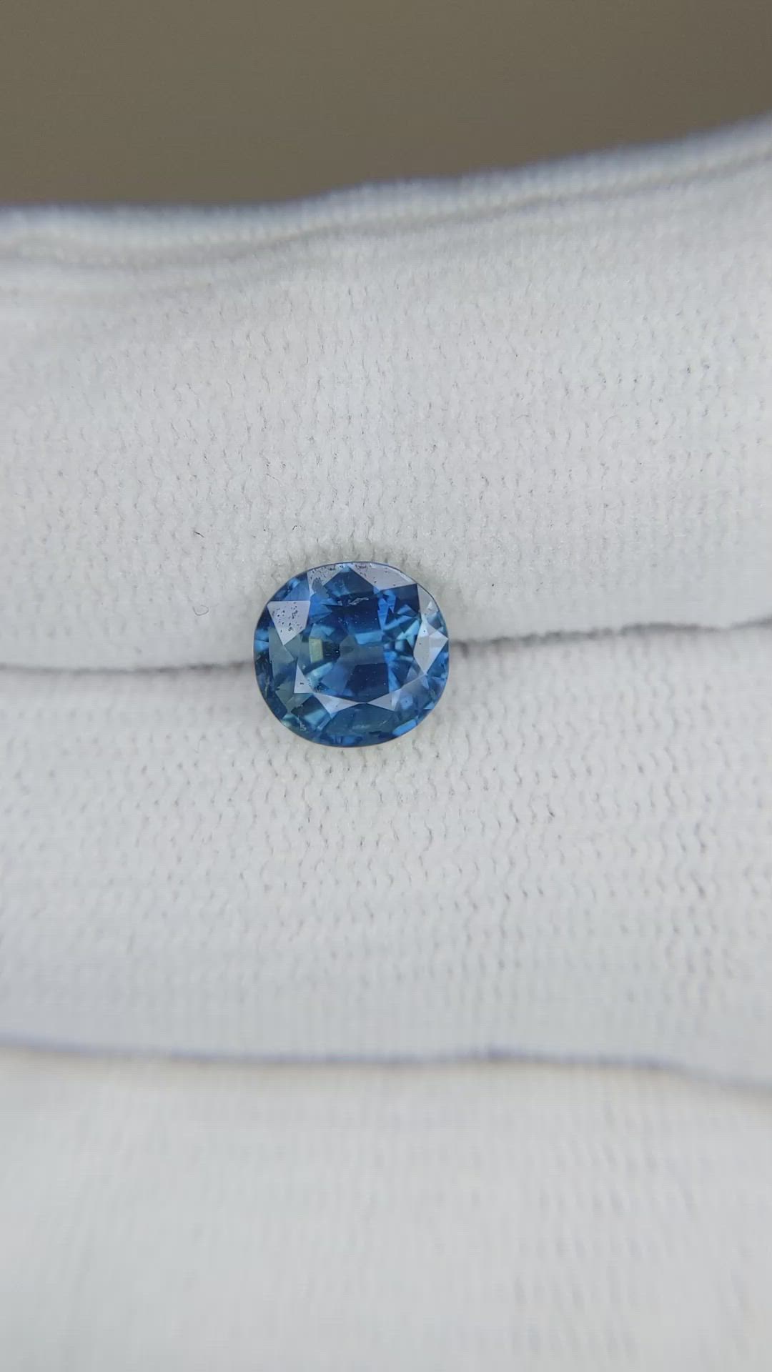 2.34 Ct. Blue Sapphire from Ceylon (Sri Lanka) Size Video