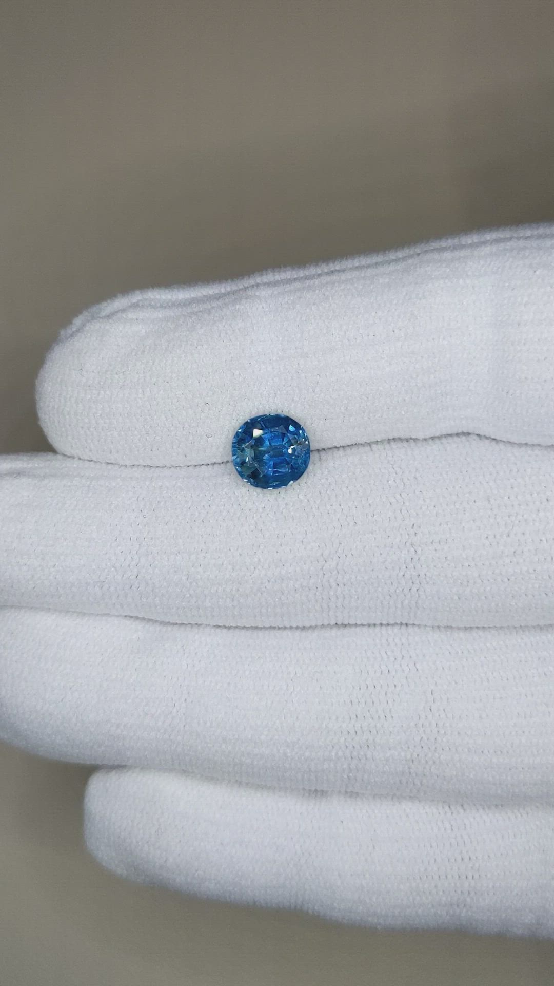 2.34 Ct. Blue Sapphire from Ceylon (Sri Lanka) Size Video