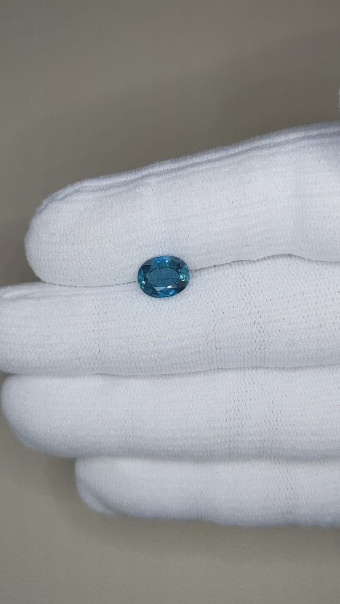2.10 Ct. Blue Sapphire from Ceylon (Sri Lanka) Size Video