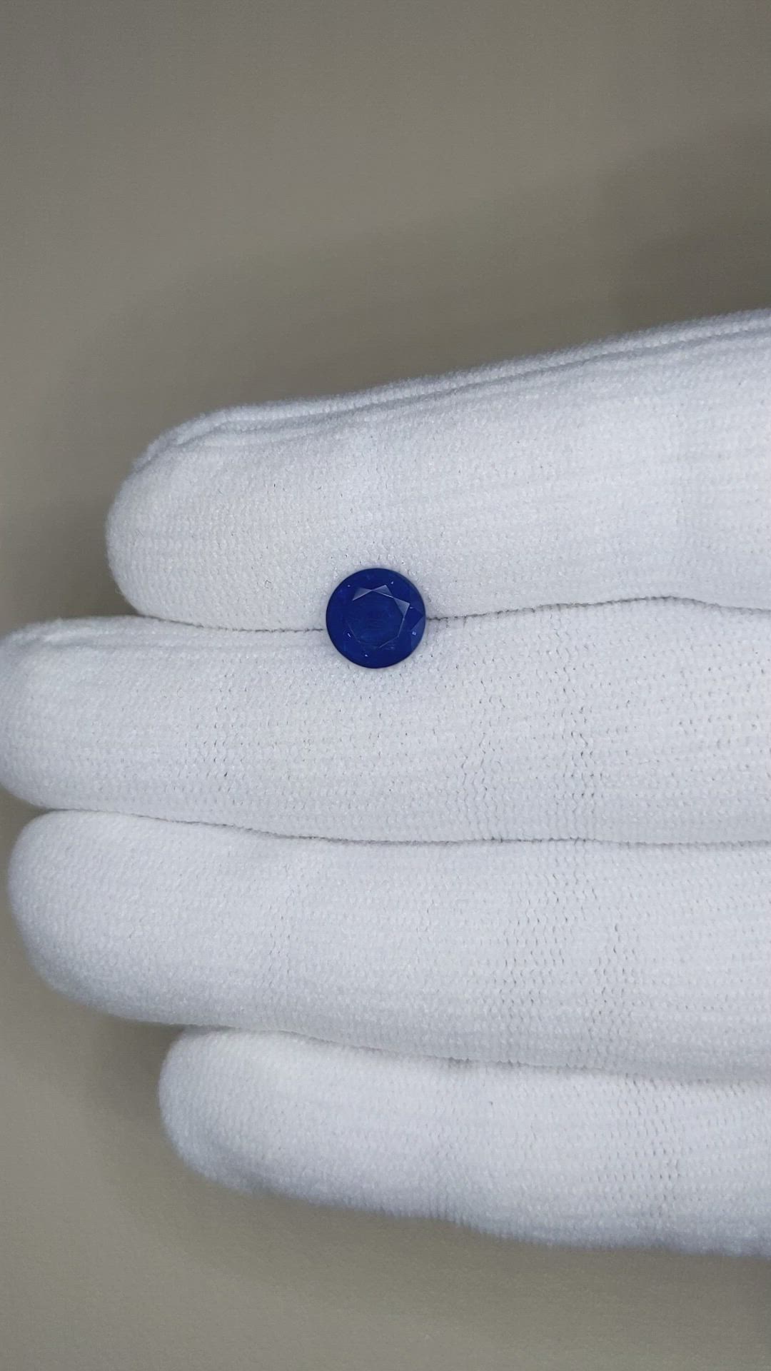 1.89 Ct. Blue Sapphire from Ceylon (Sri Lanka) Size Video