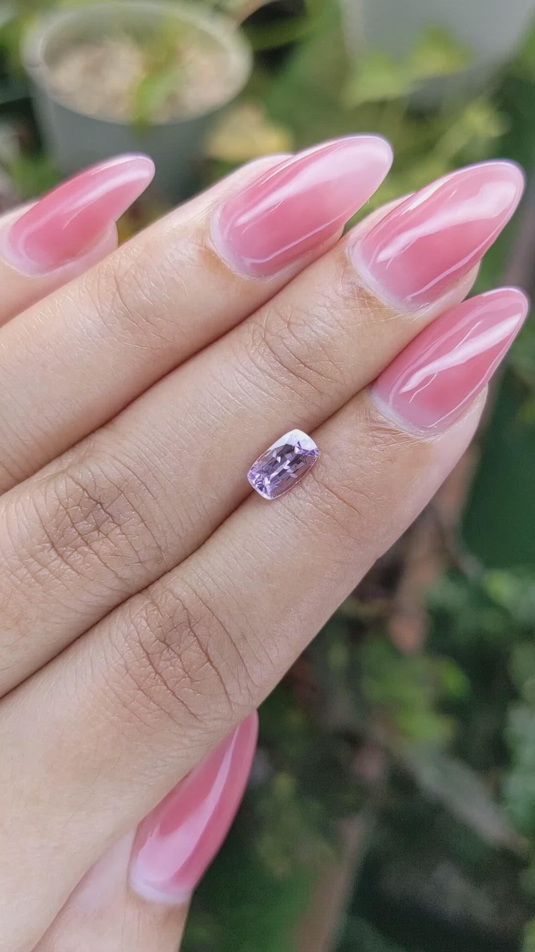 1.05 Ct. Pinkish Purple Sapphire from Ceylon (Sri Lanka) Size Video