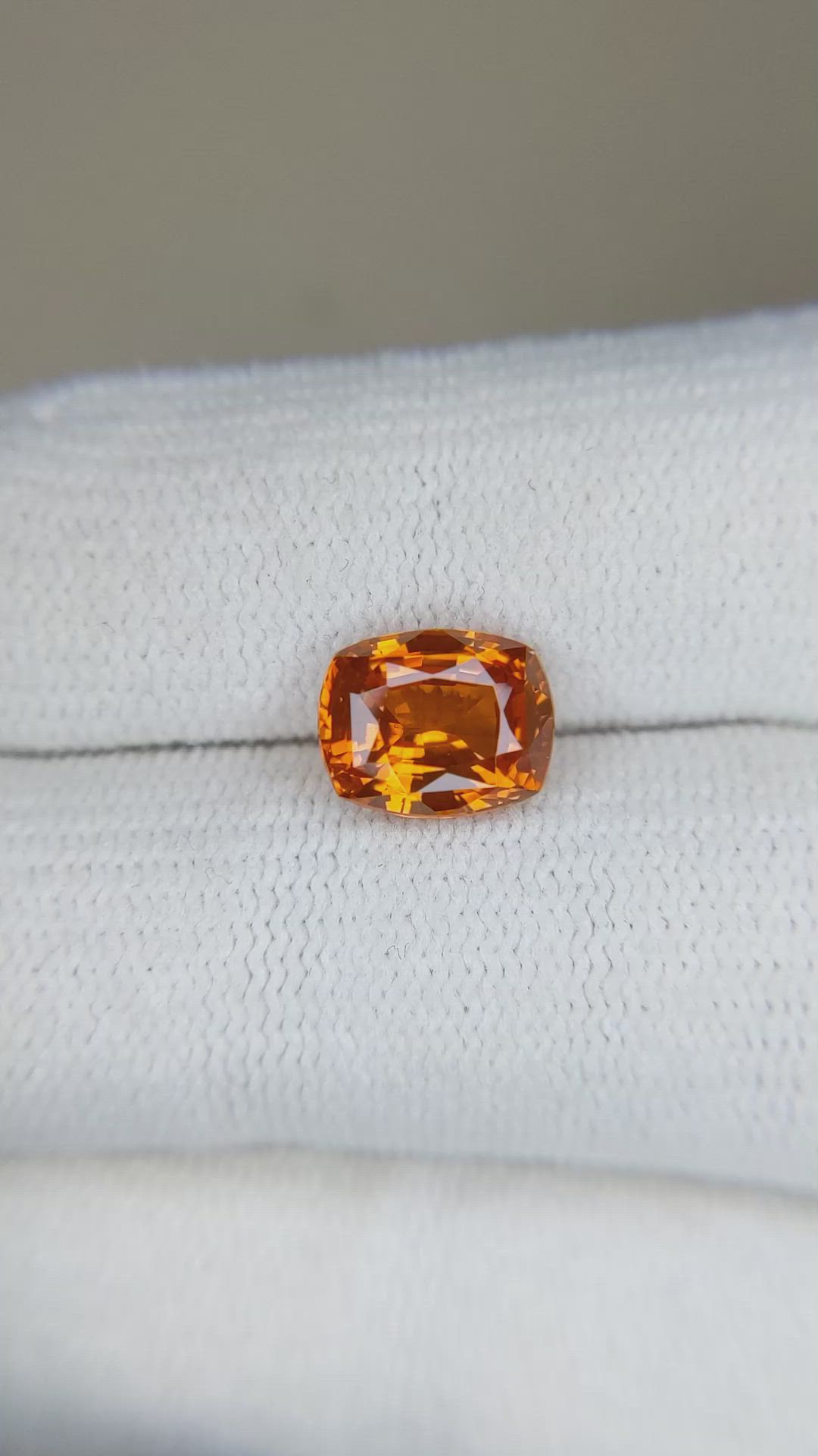 2.68 Ct. Orange Sapphire from Ceylon (Sri Lanka) Size Video