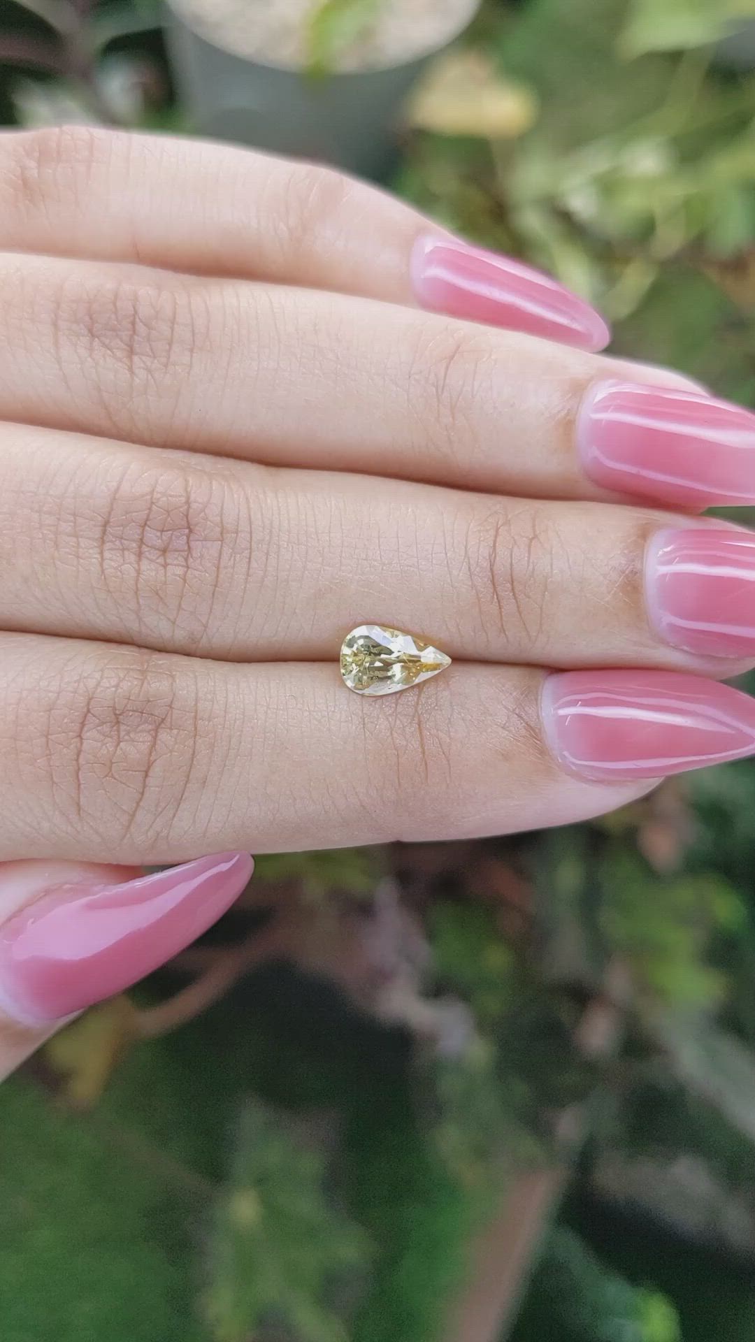 1.12 Ct. Yellow Sapphire from Ceylon (Sri Lanka) Size Video