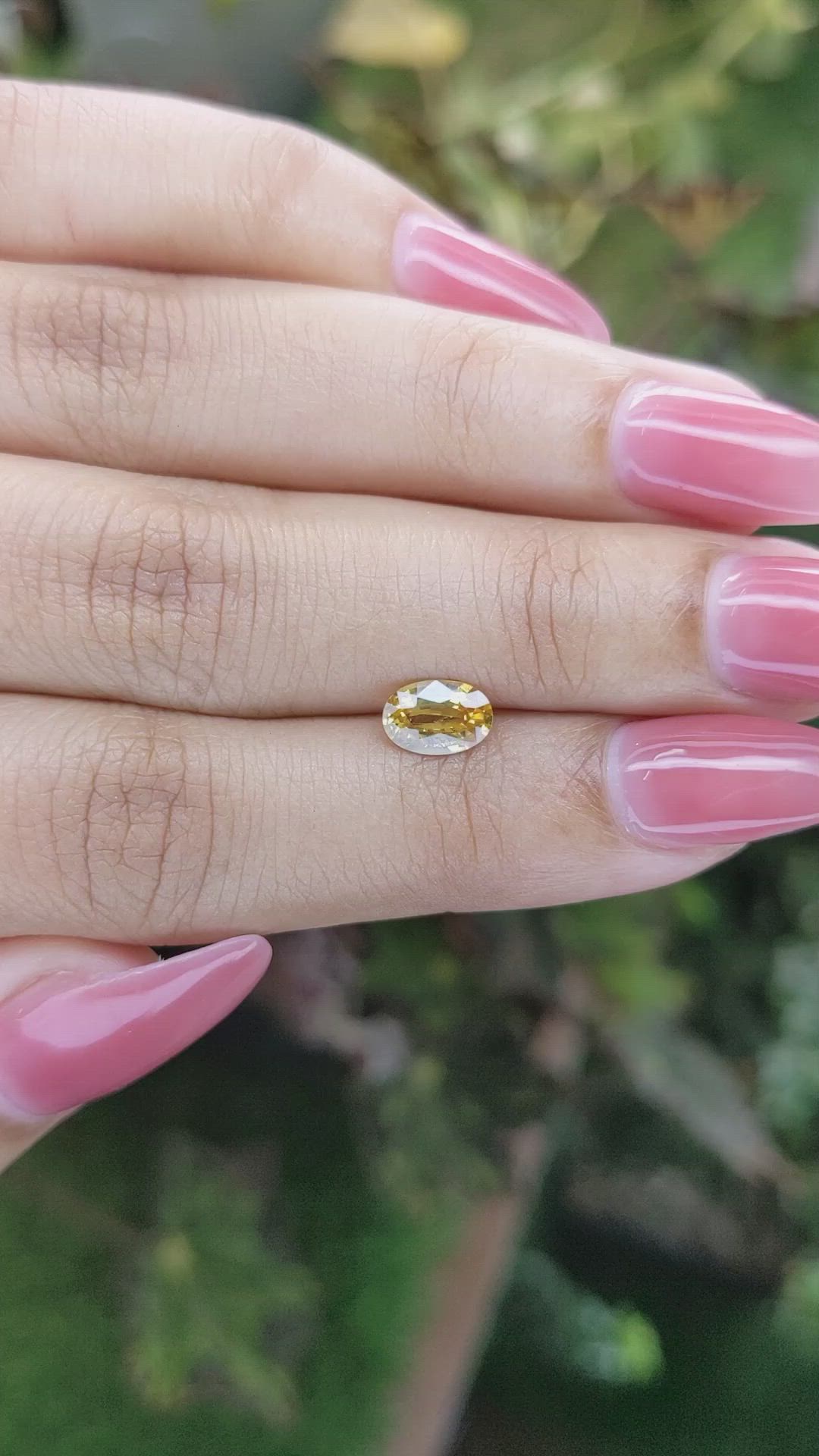 1.03 Ct. Yellow Sapphire from Ceylon (Sri Lanka) Size Video