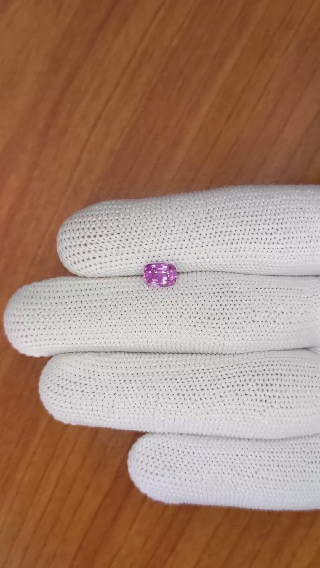 1.14 Ct. Pinkish Purple Sapphire from Ceylon (Sri Lanka) Size Video