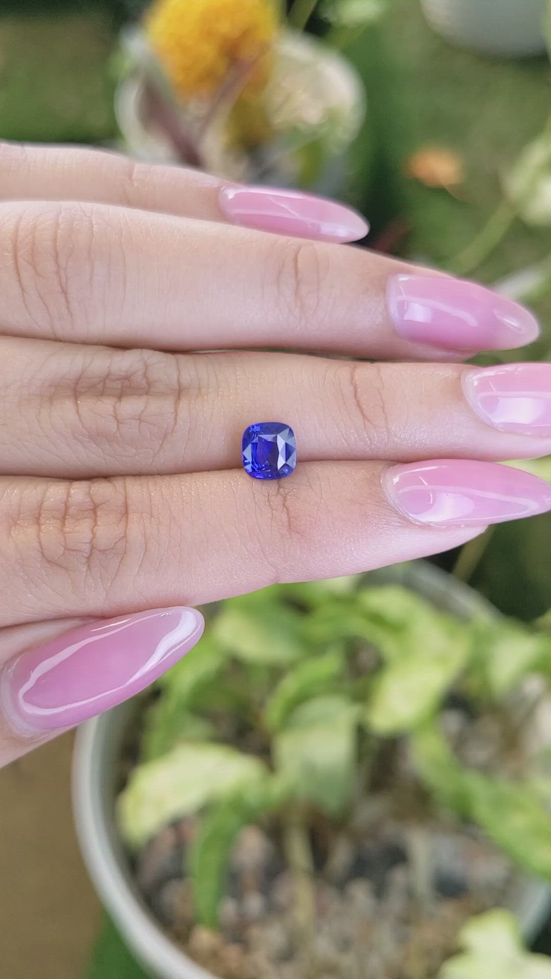 1.13 Ct. Blue Sapphire from Ceylon (Sri Lanka) Size Video